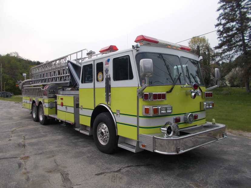 1994 Sutphen 100' Aerial — photo 2