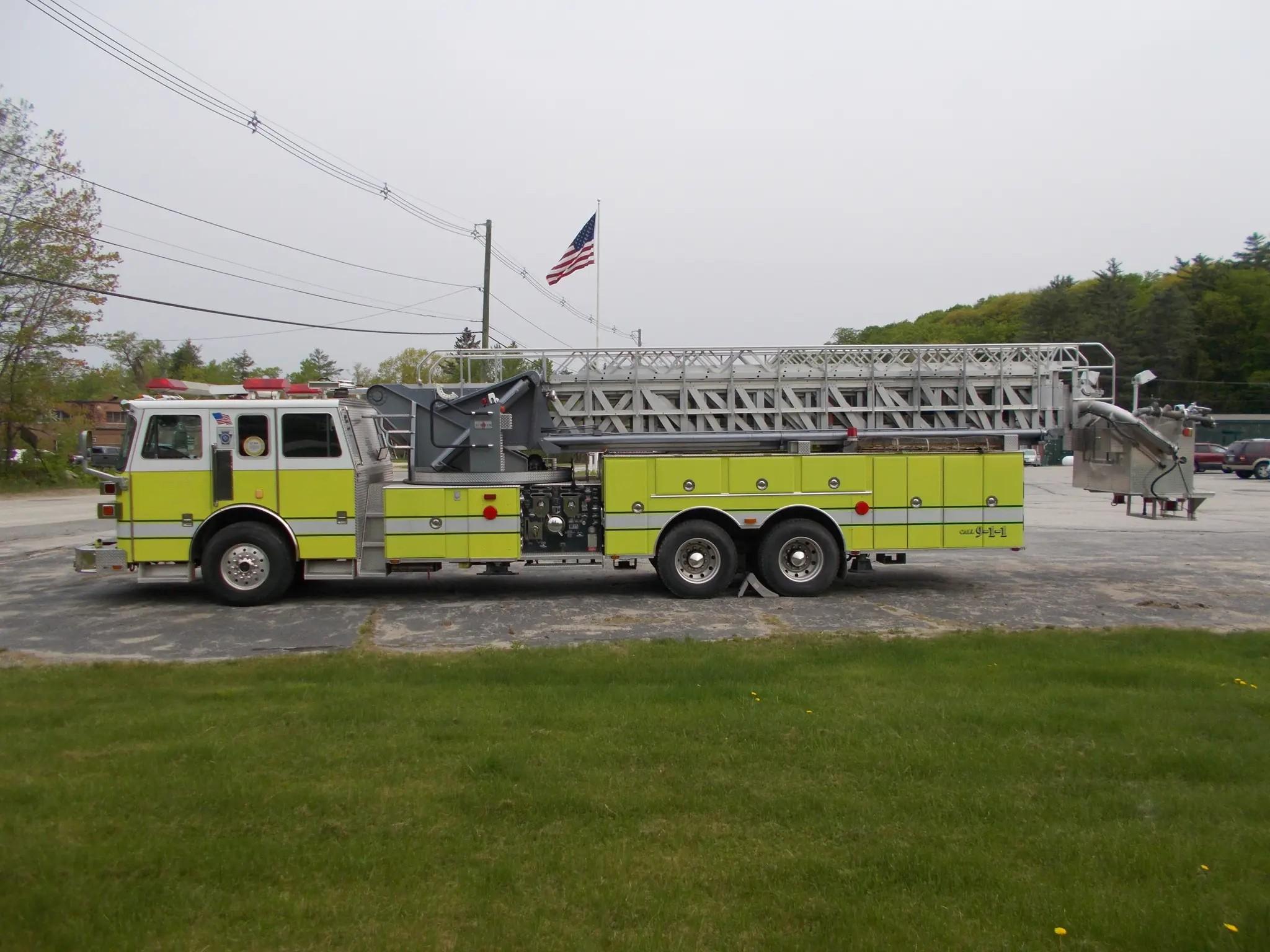 1994 Sutphen 100' Aerial - image 4