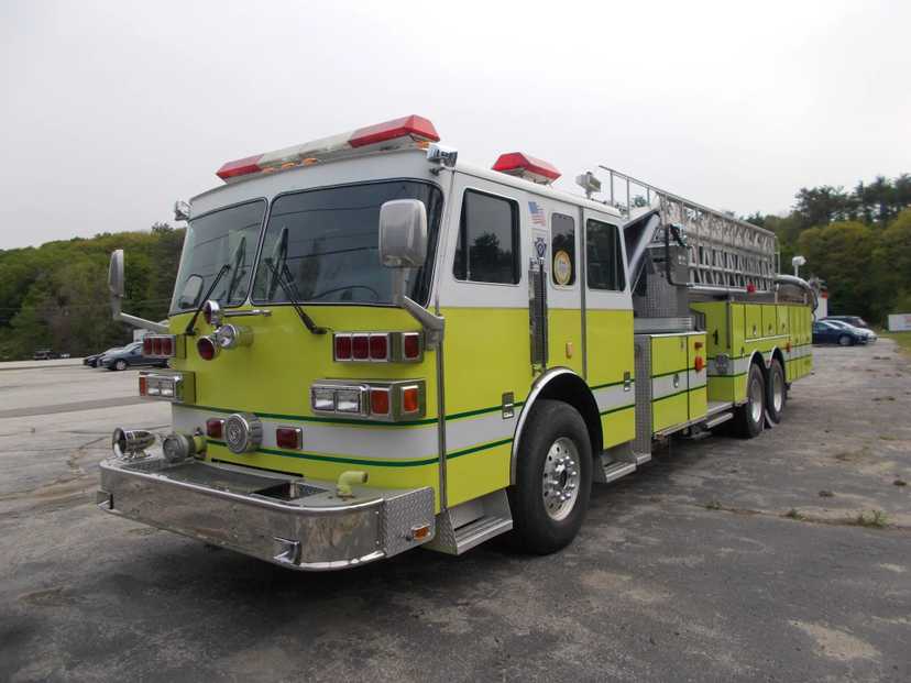 1994 Sutphen 100' Aerial