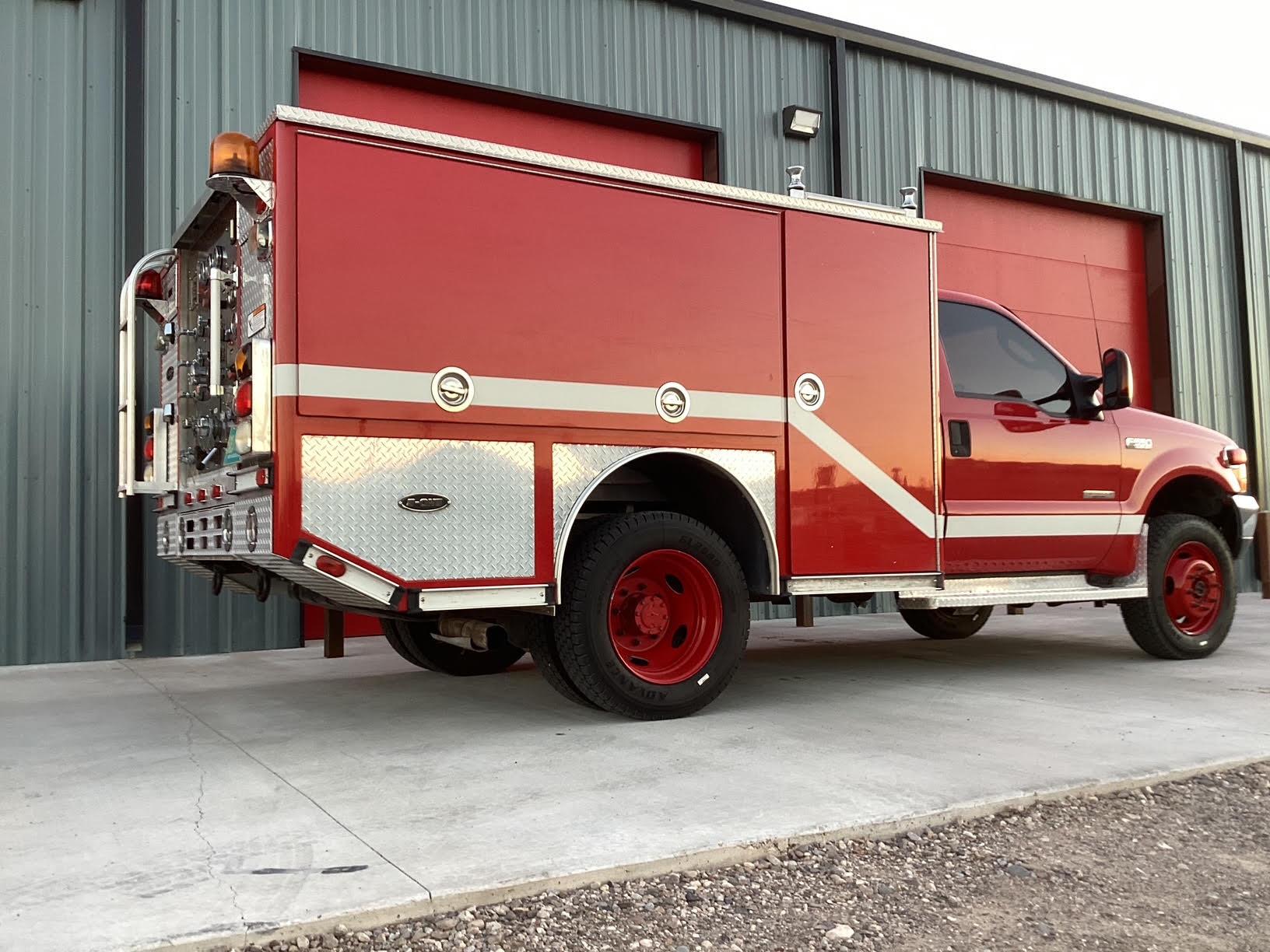2003 E-One Ford 4x4 Mini Pumper - image 16