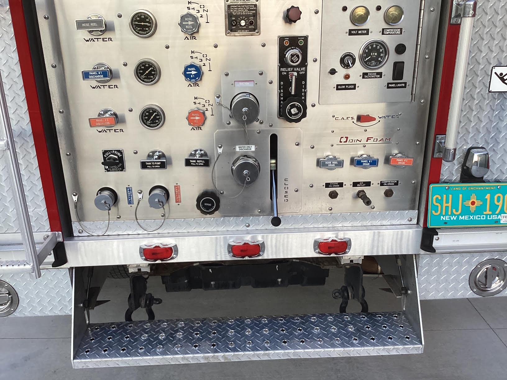 2003 E-One Ford 4x4 Mini Pumper - image 53