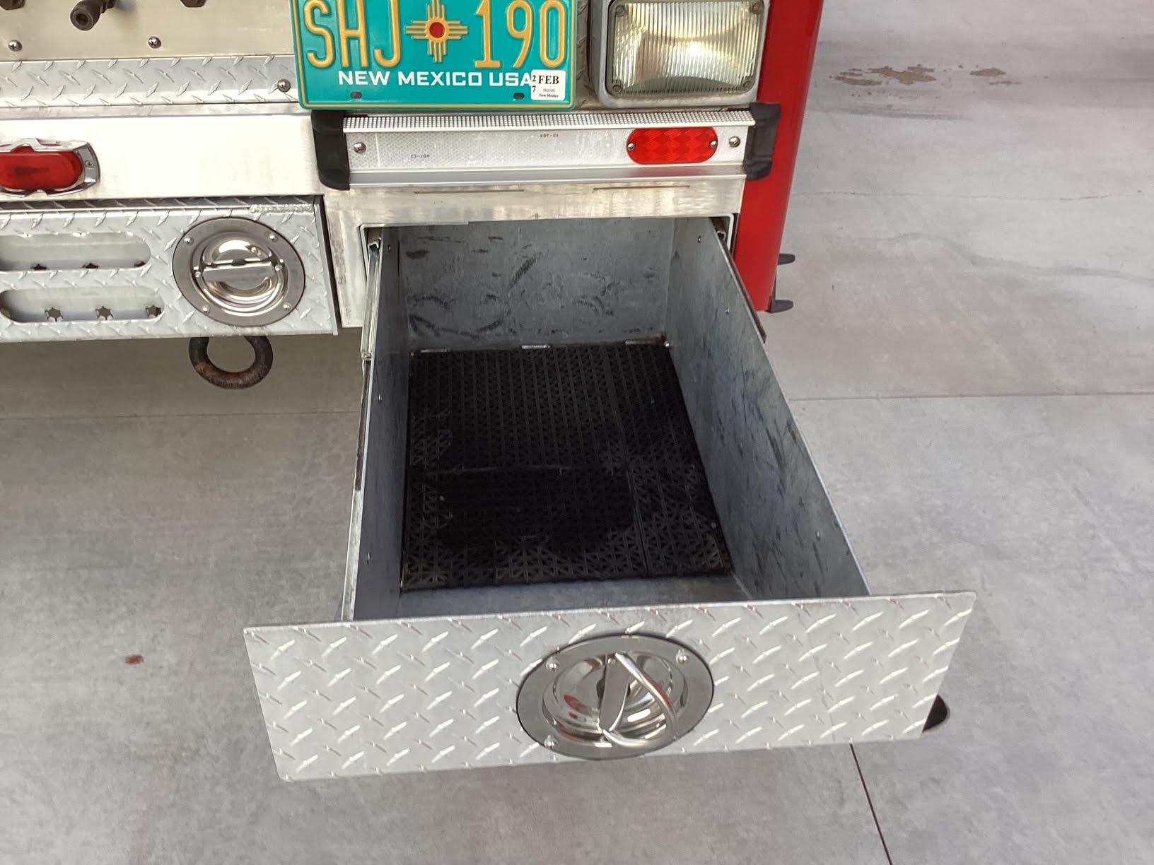 2003 E-One Ford 4x4 Mini Pumper - image 33