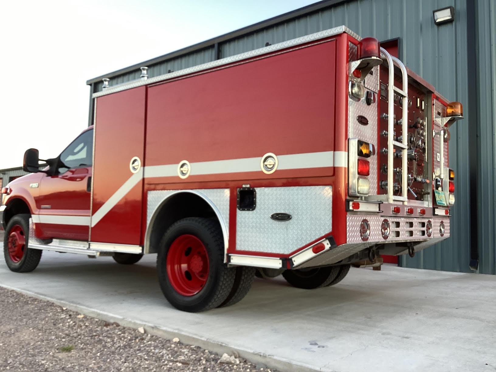 2003 E-One Ford 4x4 Mini Pumper - image 17