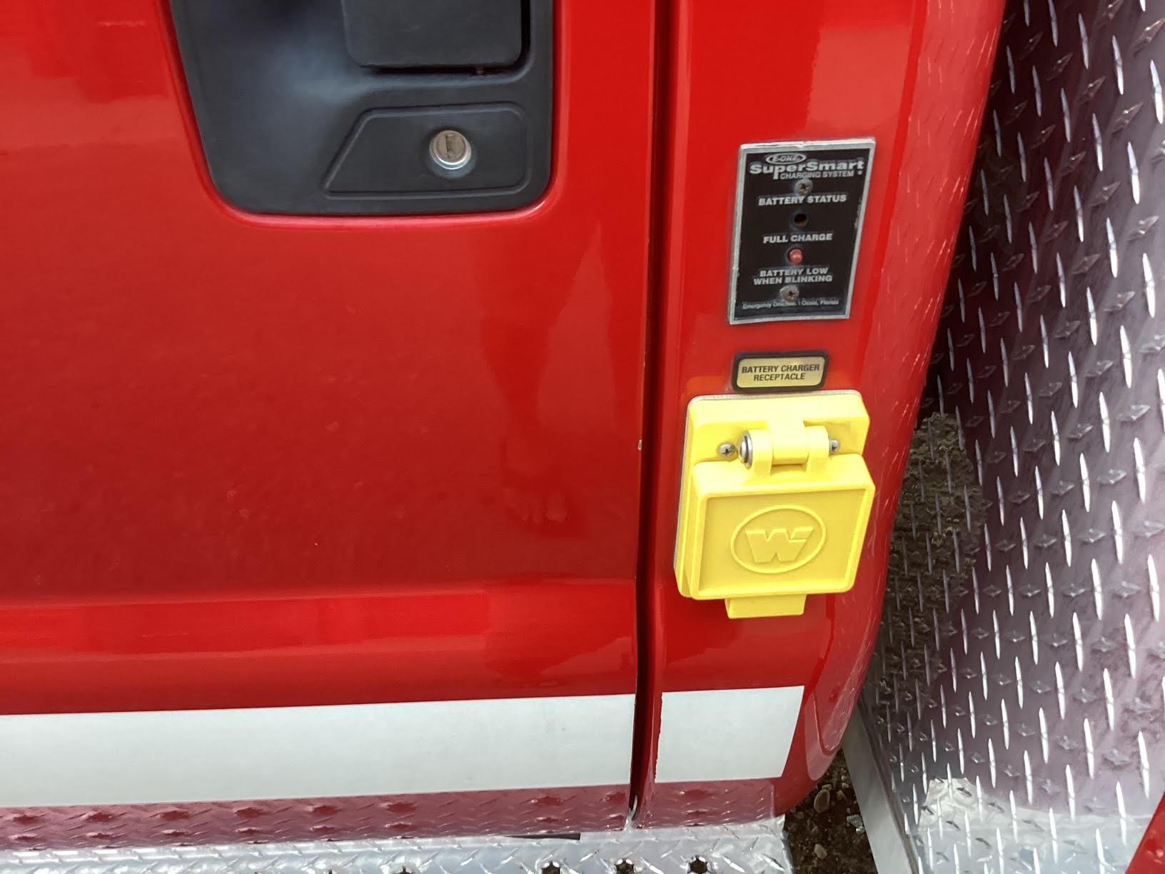 2003 E-One Ford 4x4 Mini Pumper - image 82