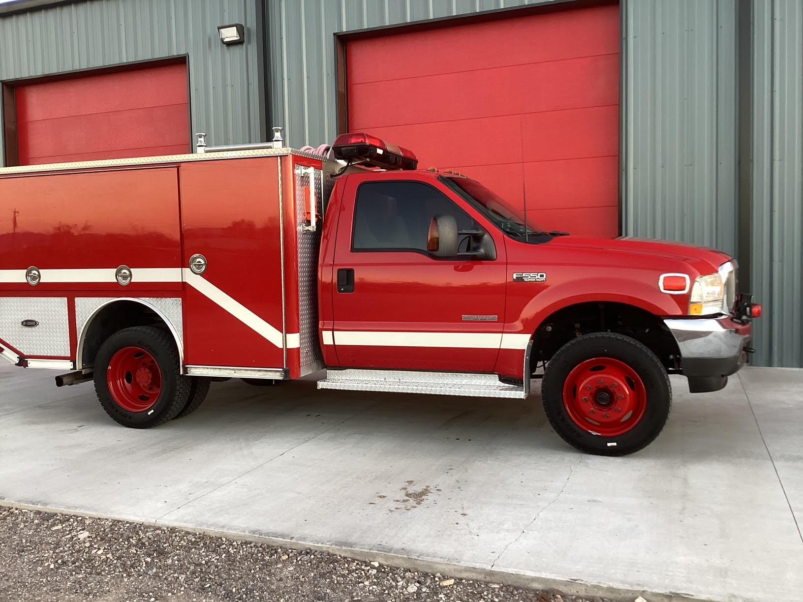 2003 E-One Ford 4x4 Mini Pumper - image 1