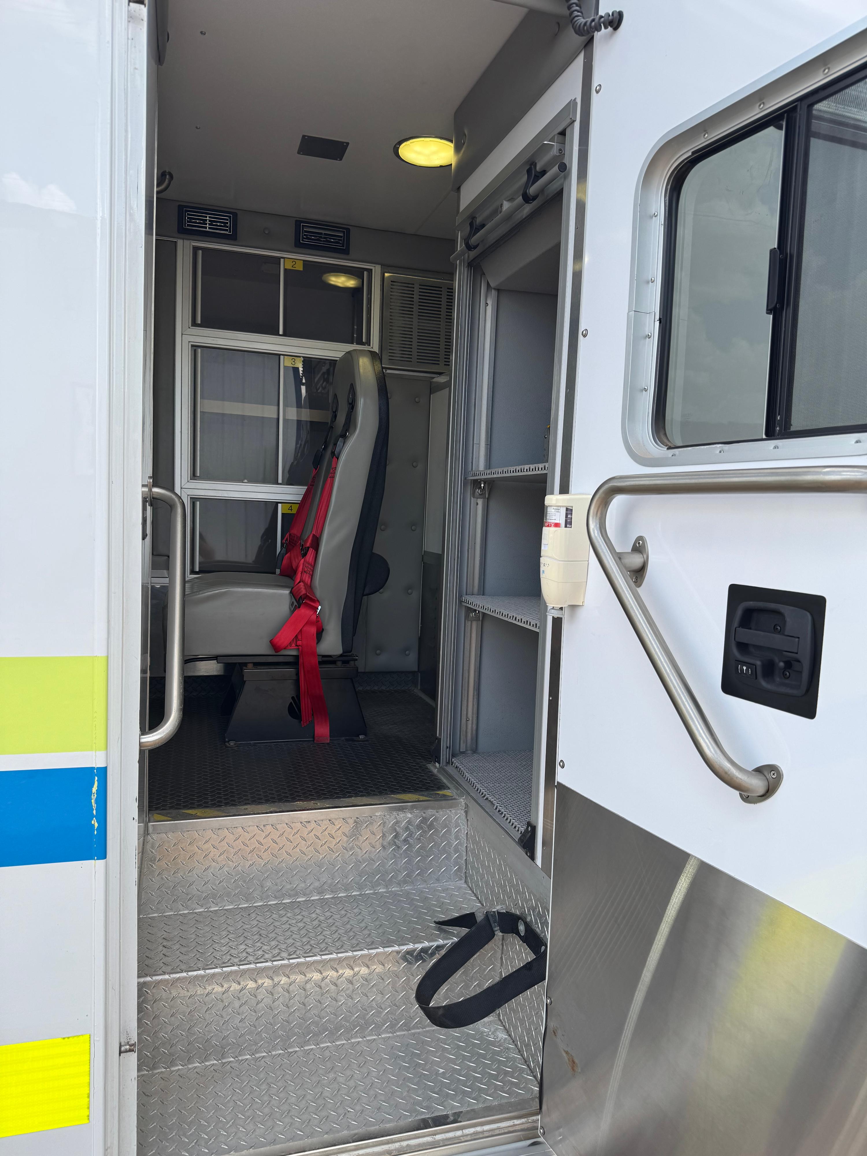 2019 Horton Ford 4x4 Type I Ambulance - image 12