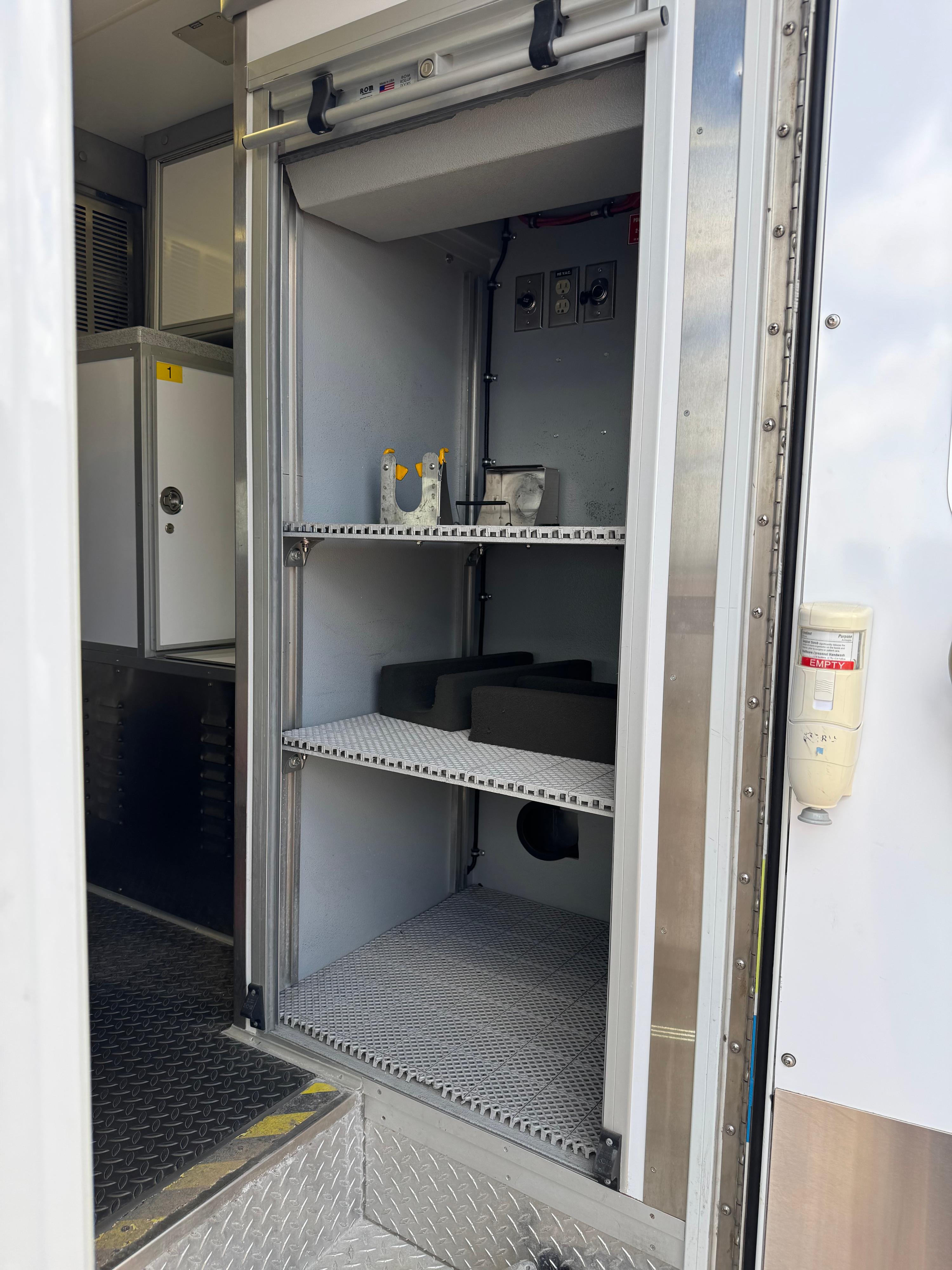 2019 Horton Ford 4x4 Type I Ambulance - image 13