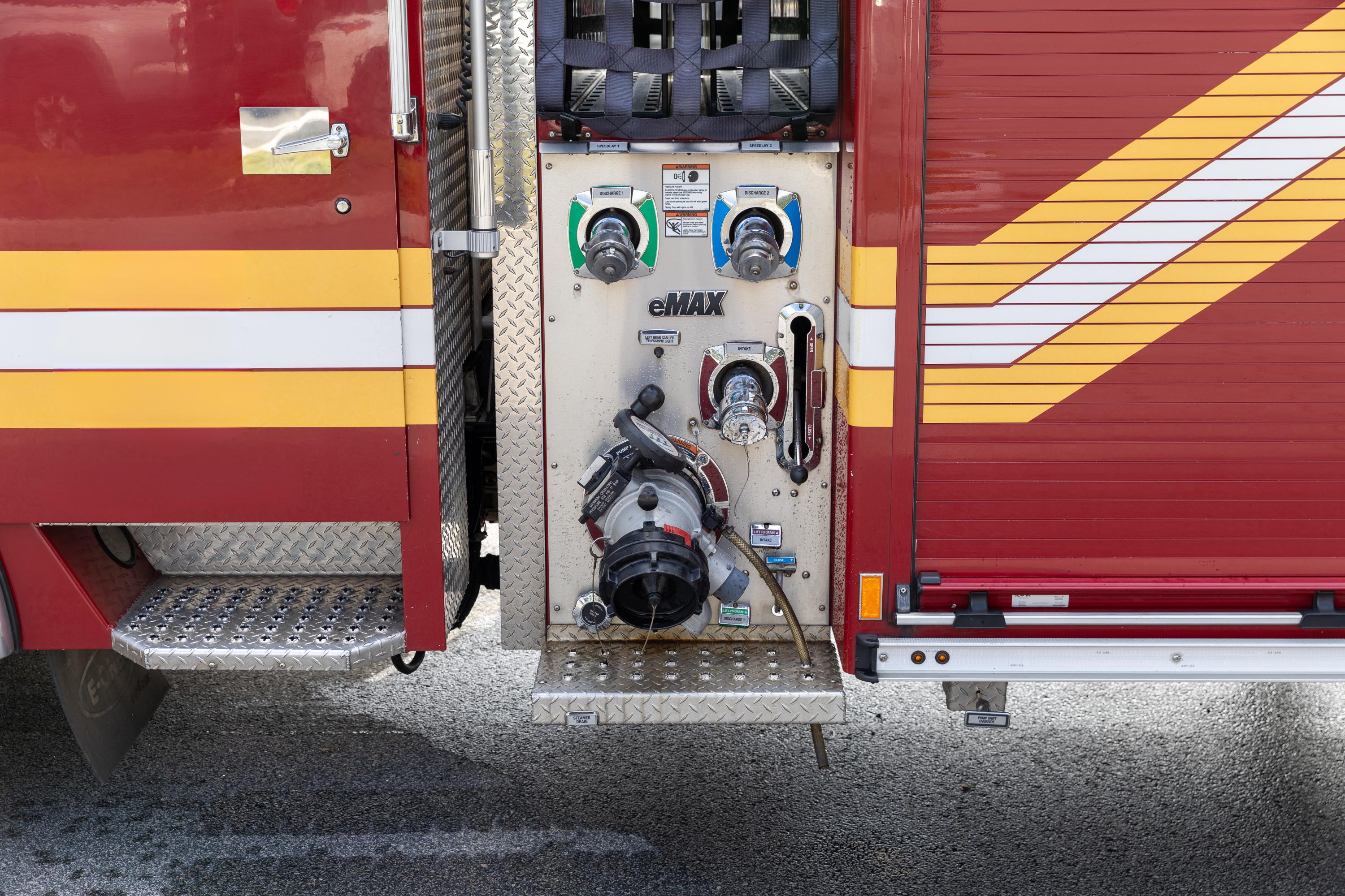 2017 E-One E-Max Rescue Pumper - image 10