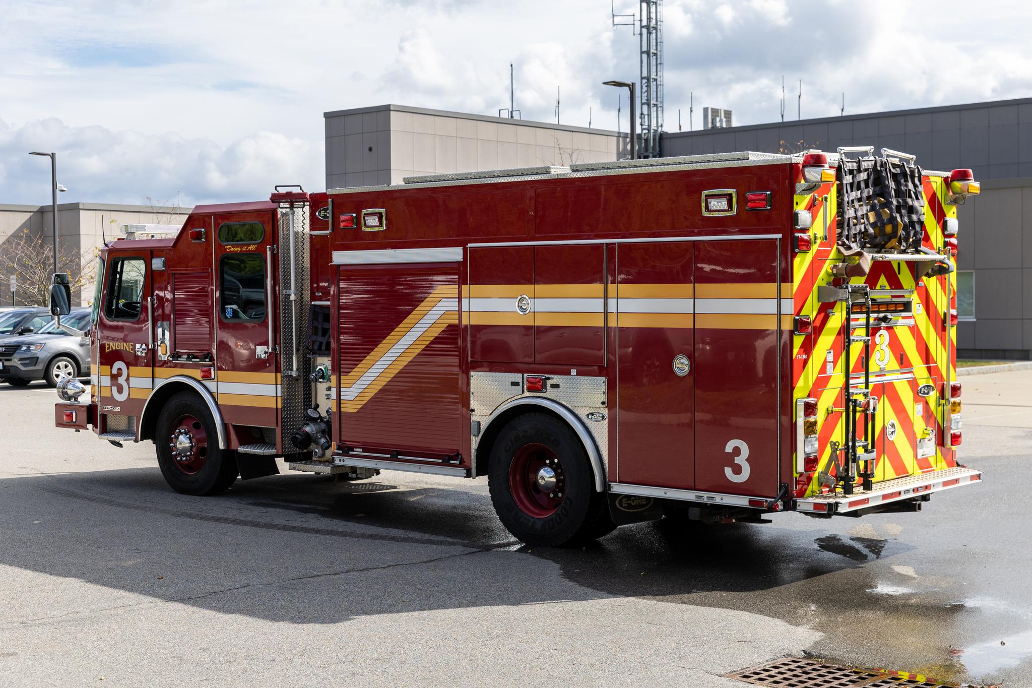 2017 E-One E-Max Rescue Pumper - image 5
