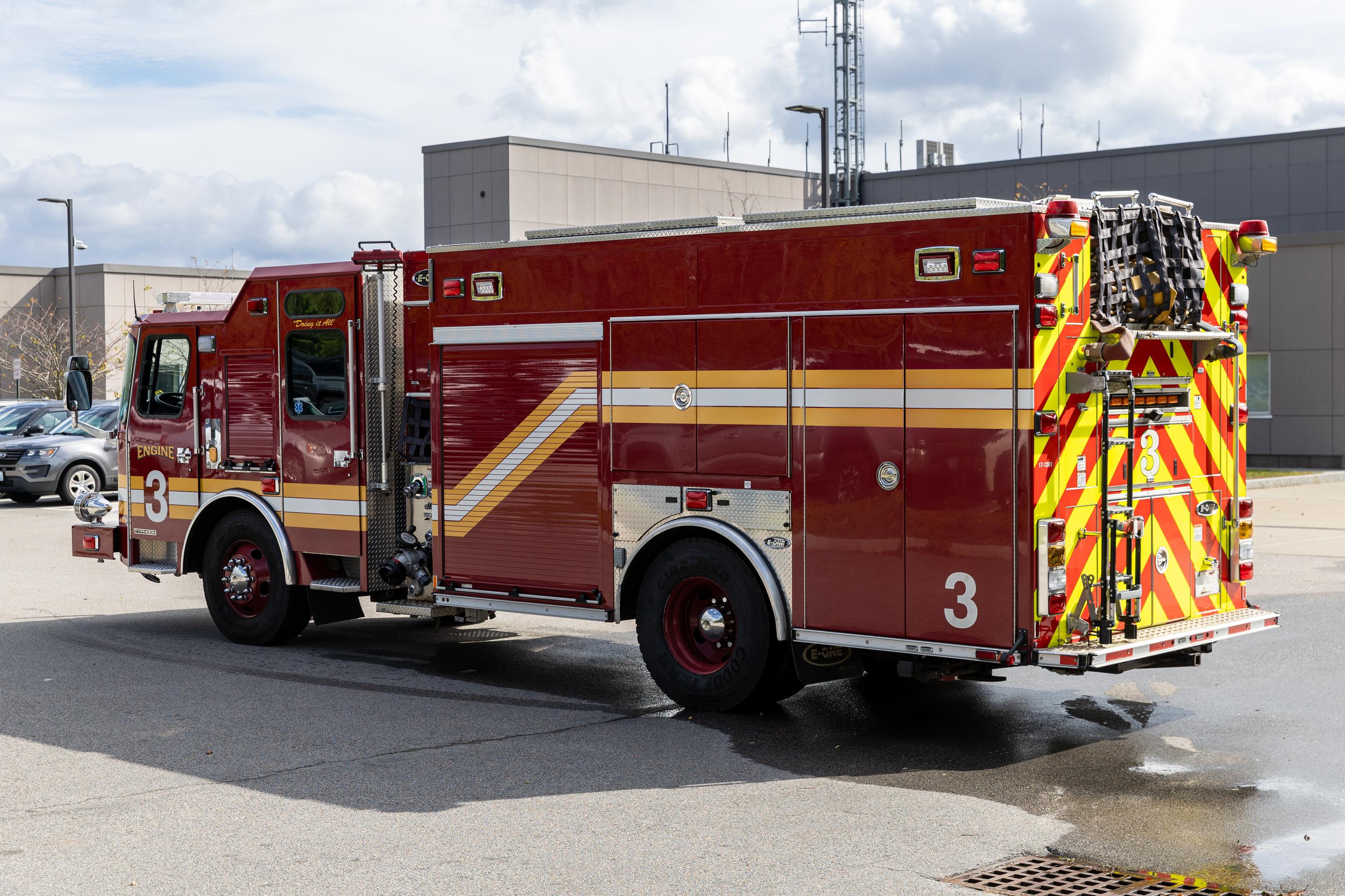 2017 E-One E-Max Rescue Pumper - image 5