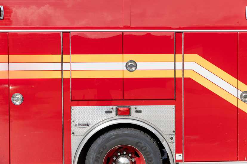 2017 E-One E-Max Rescue Pumper — photo 7