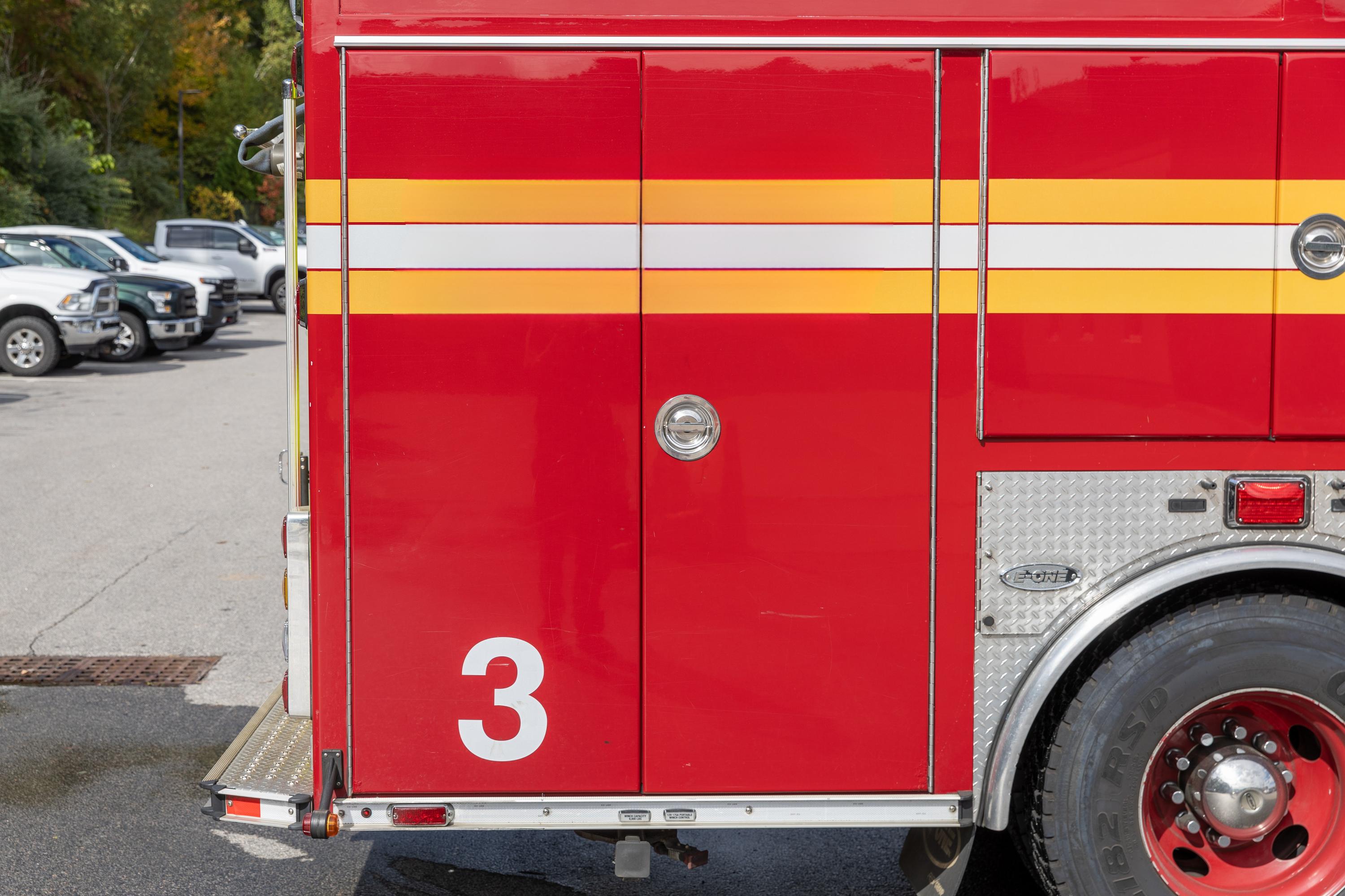 2017 E-One E-Max Rescue Pumper - image 11