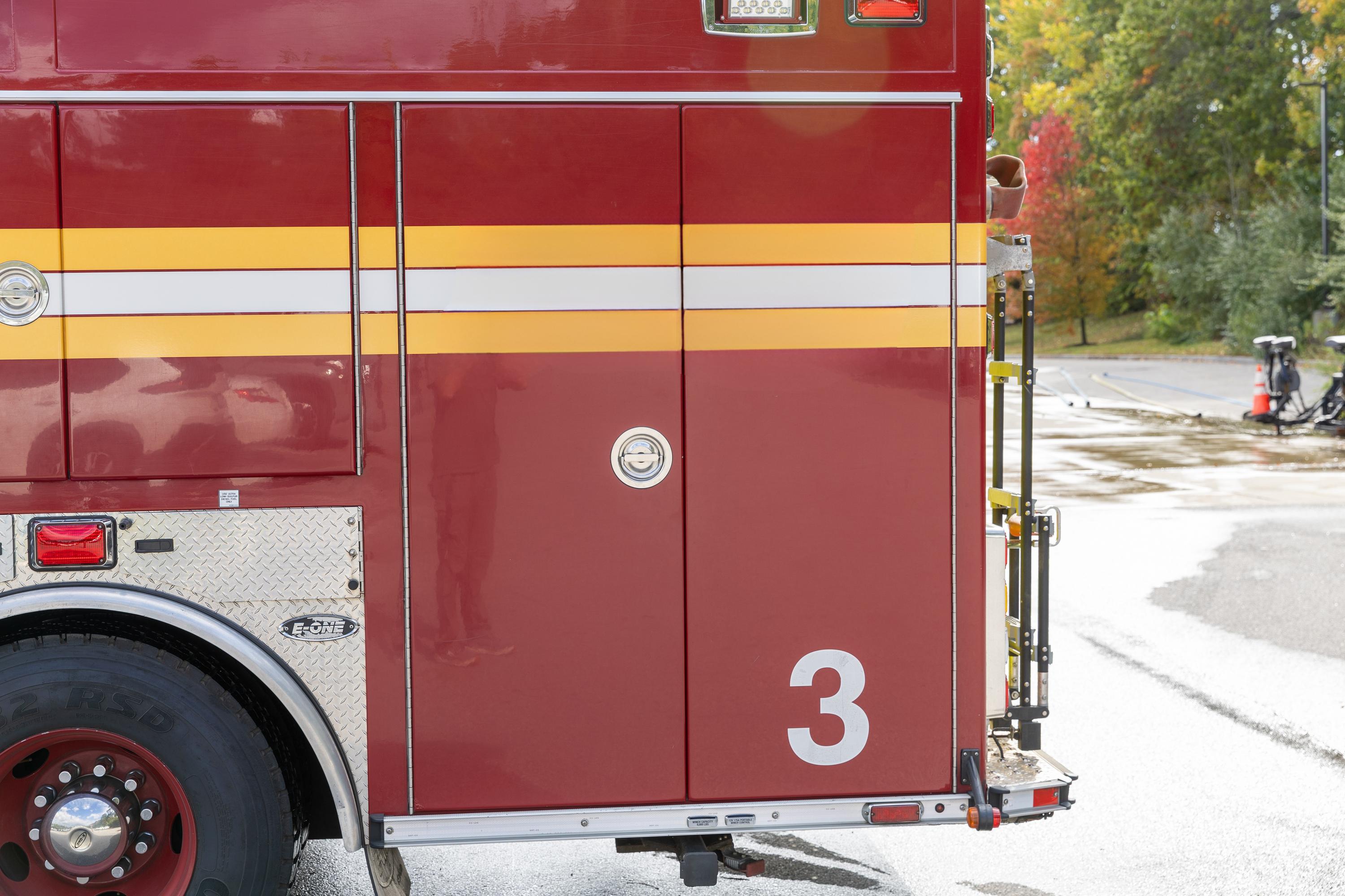 2017 E-One E-Max Rescue Pumper - image 13