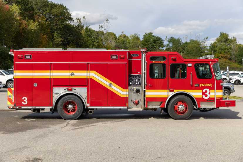 2017 E-One E-Max Rescue Pumper — photo 6
