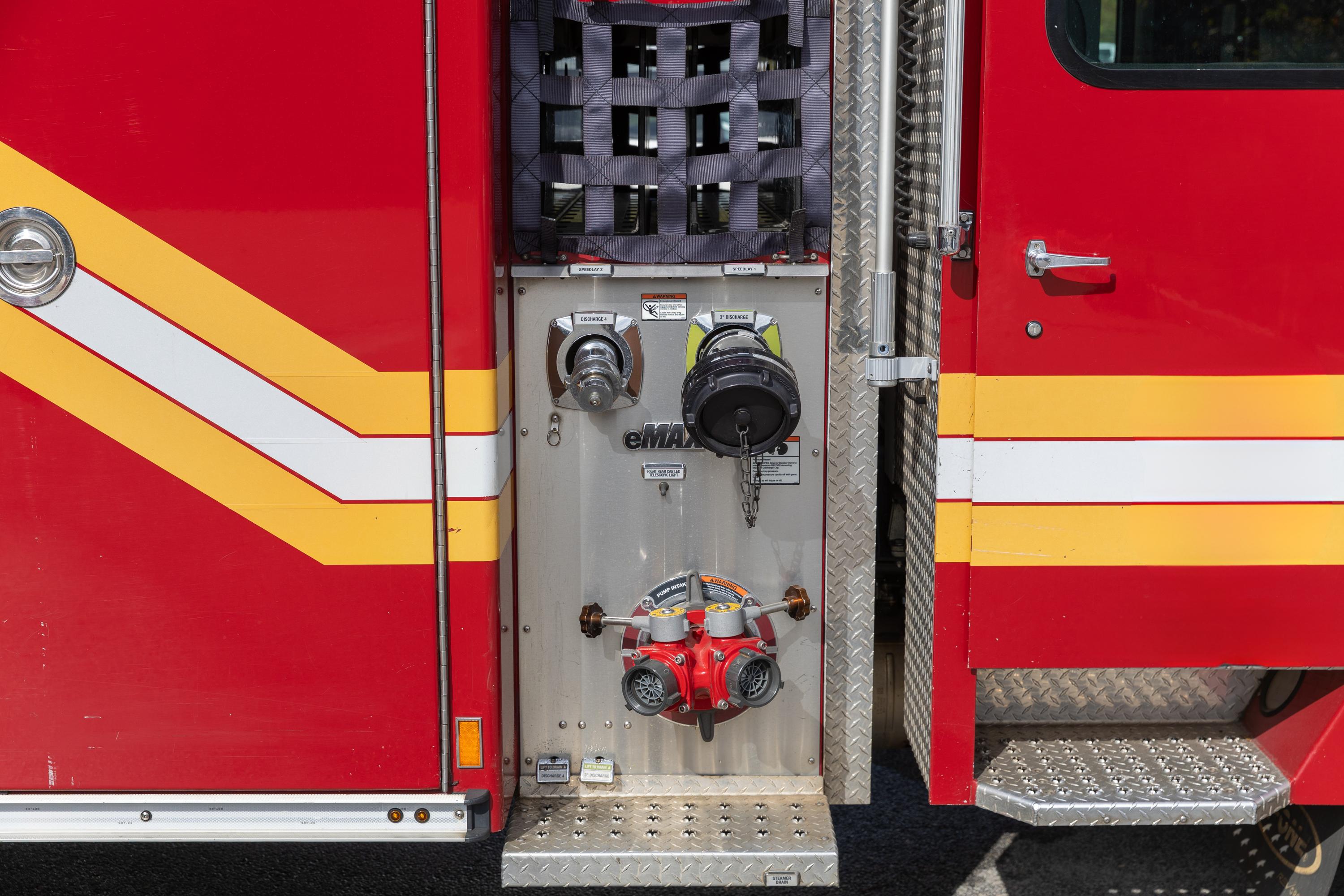 2017 E-One E-Max Rescue Pumper - image 14