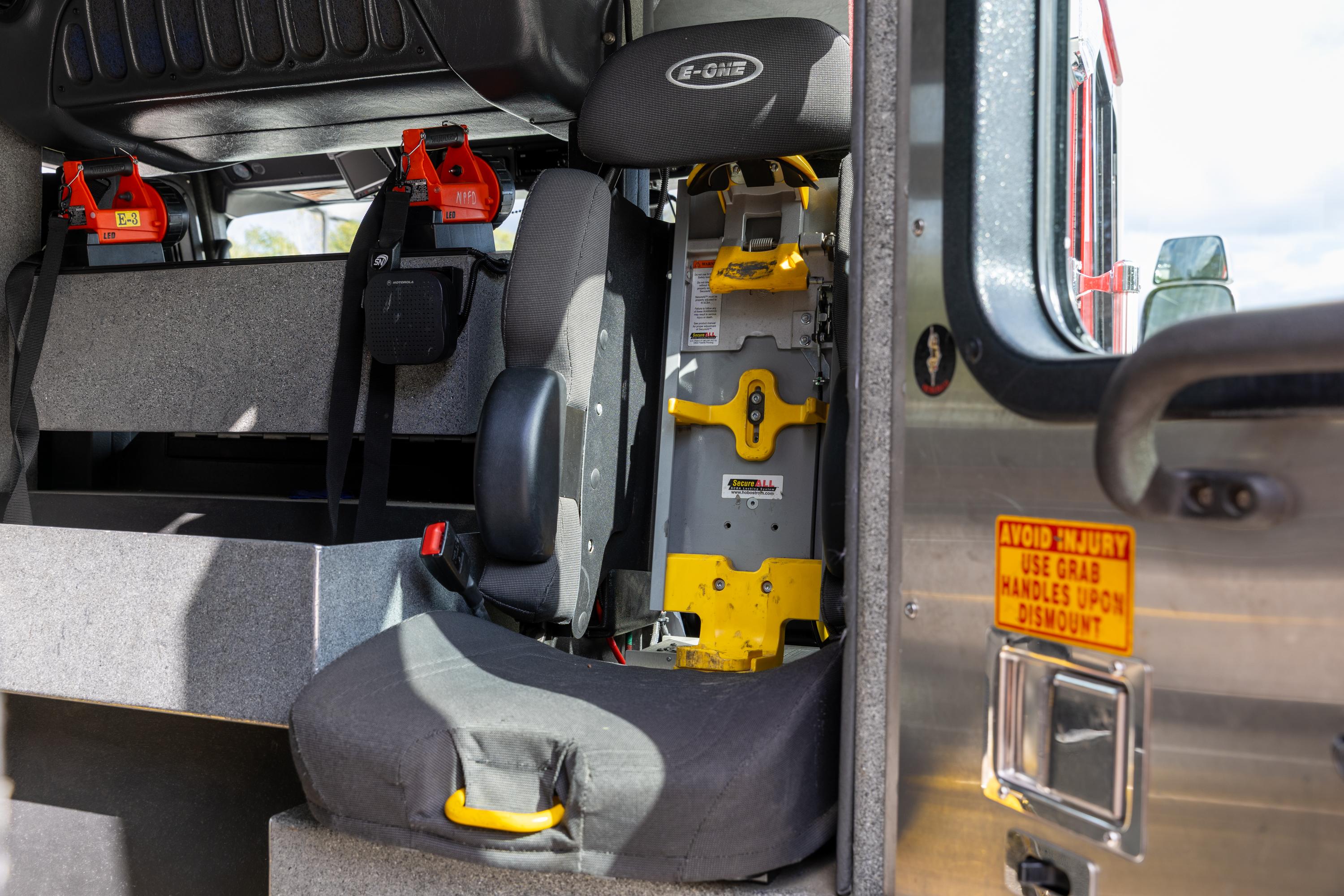 2017 E-One E-Max Rescue Pumper - image 24