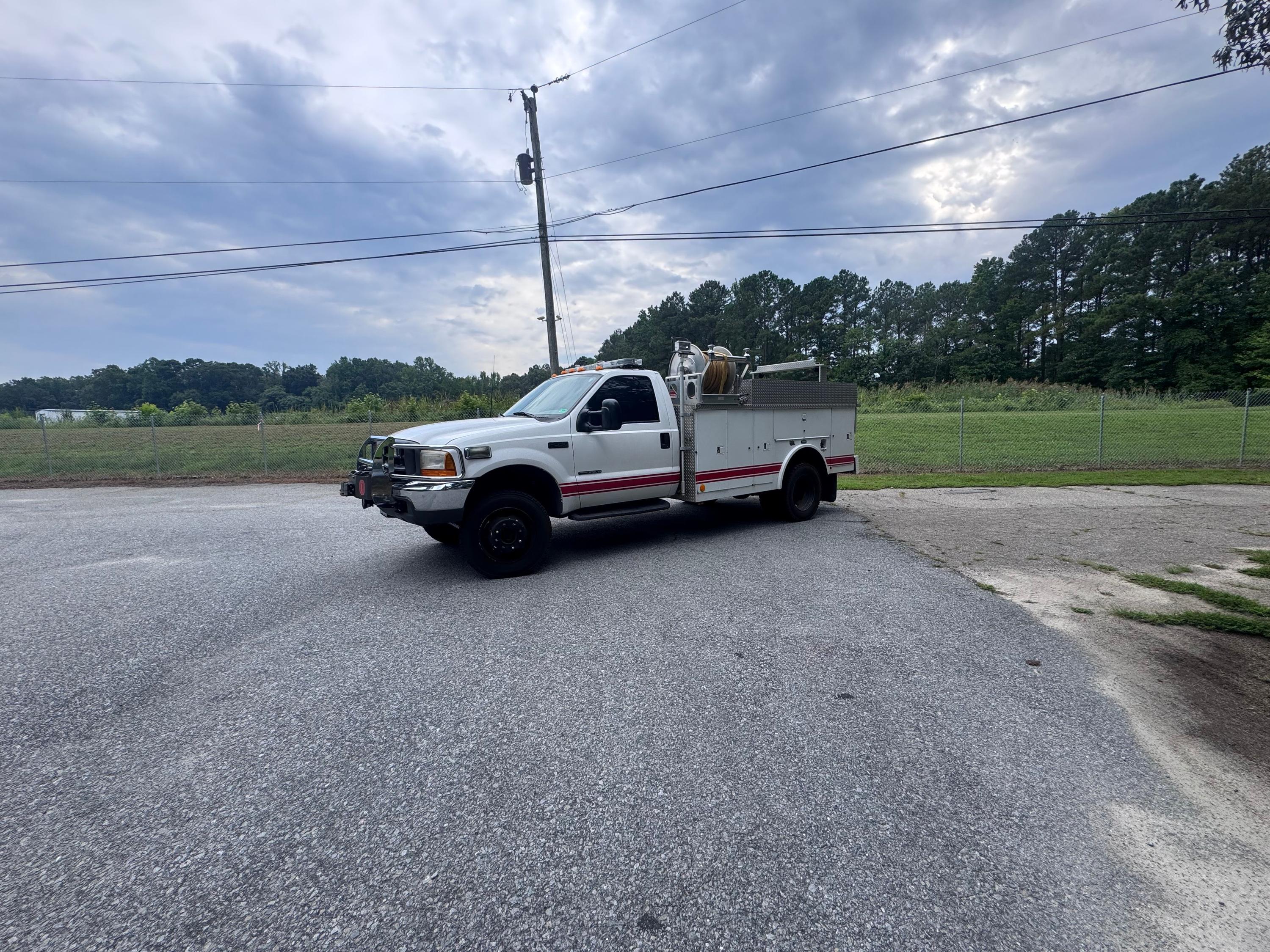 1999 Ford 4x4 Brush Truck - image 1