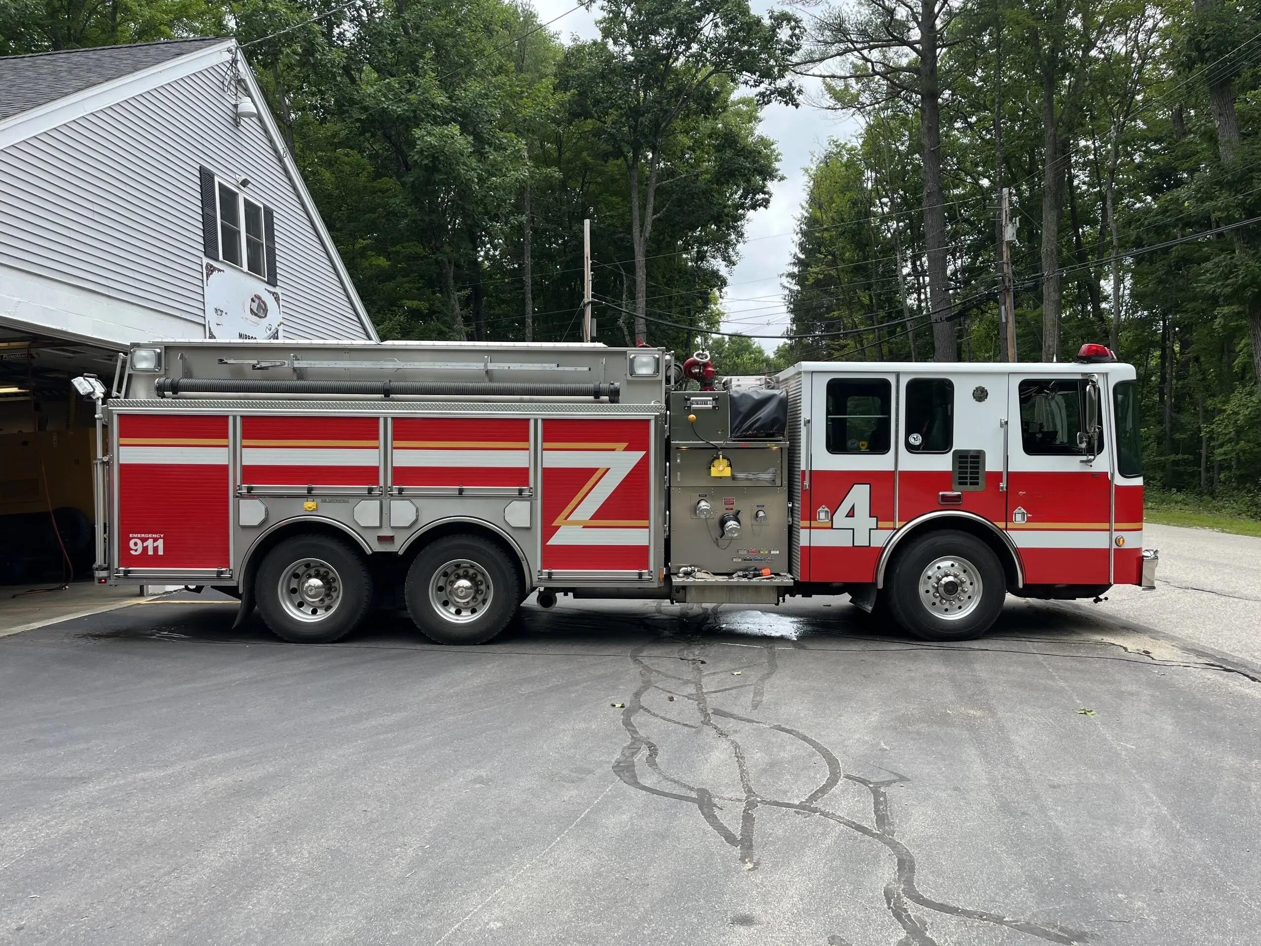 2005 HME Silverfox Pumper Tanker - image 4