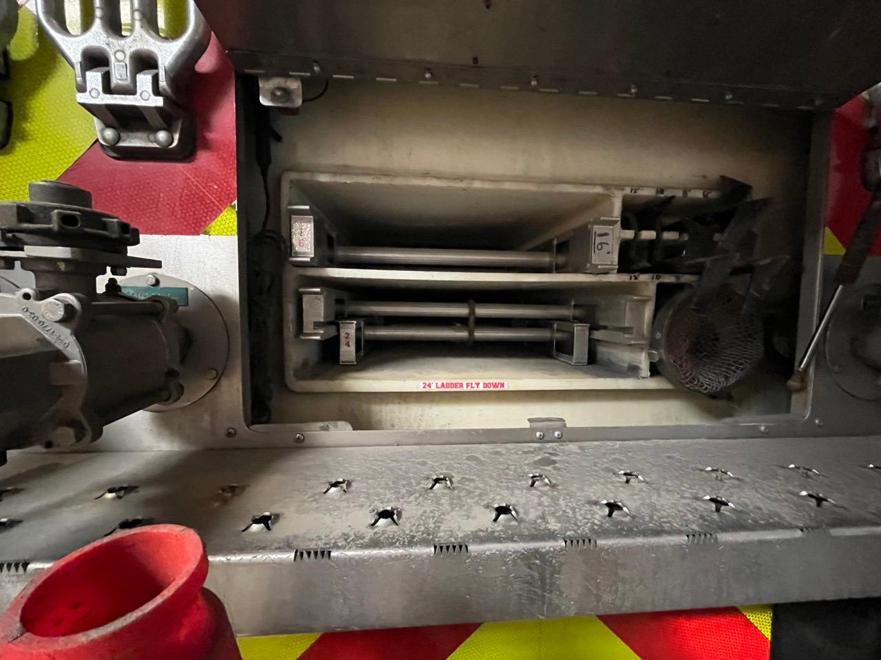 2005 HME Silverfox Pumper Tanker - image 18