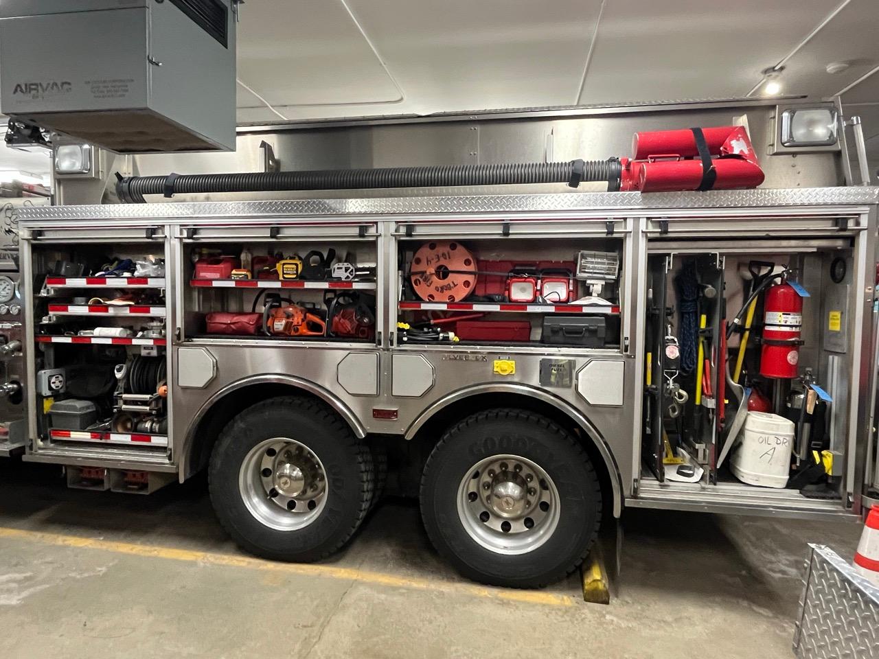 2005 HME Silverfox Pumper Tanker - image 19