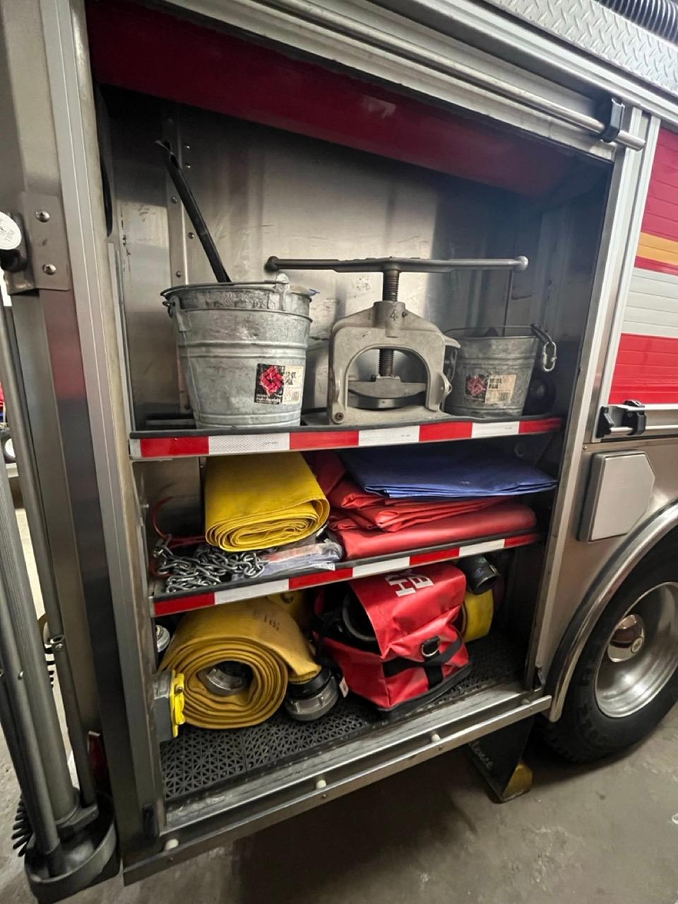 2005 HME Silverfox Pumper Tanker - image 17