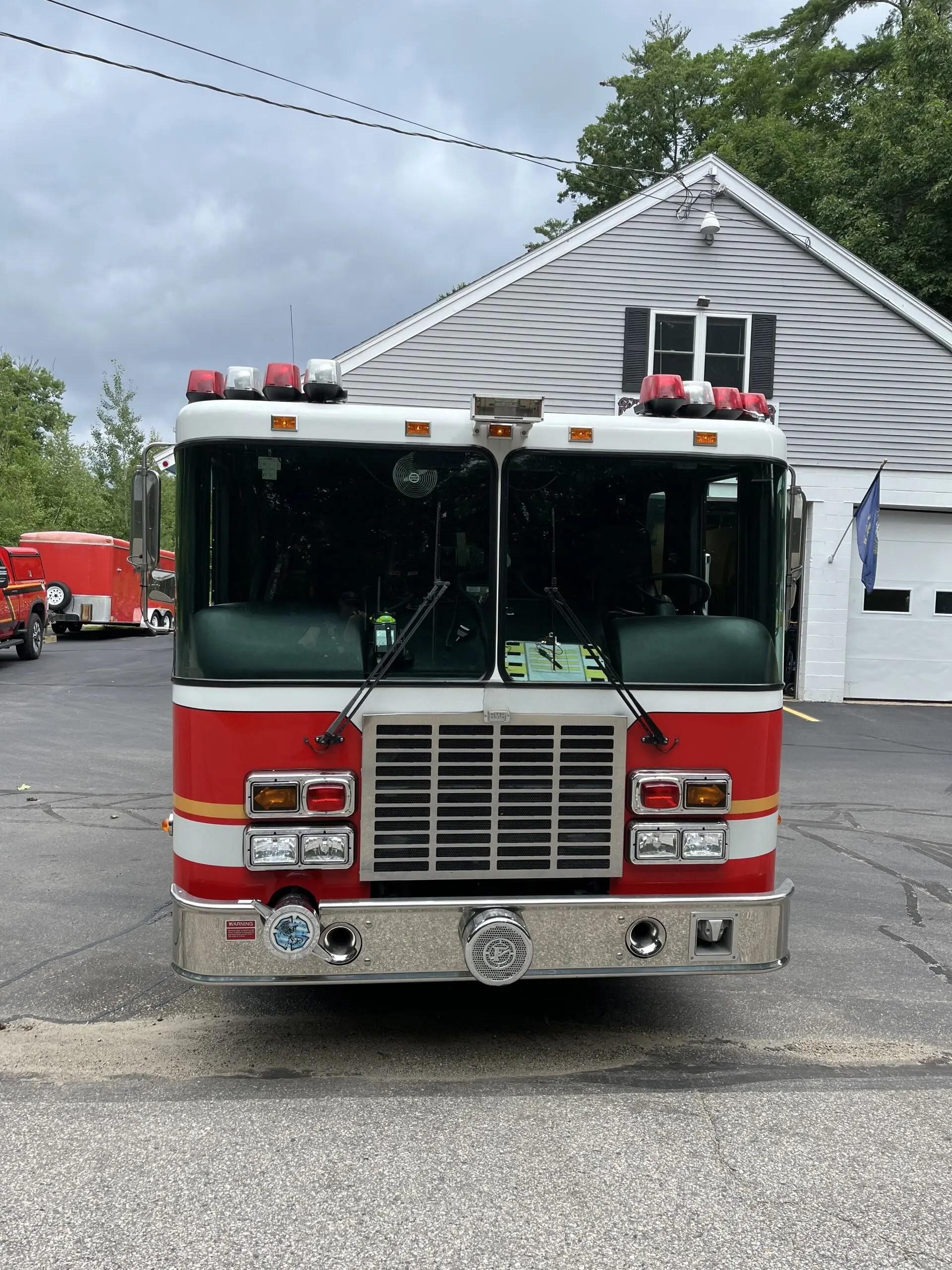 2005 HME Silverfox Pumper Tanker - image 2