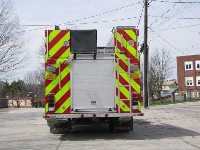 2017 4 Guys International 4x4 Pumper — photo 7