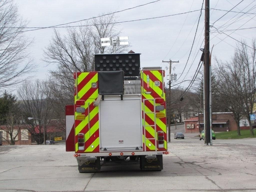 2017 4 Guys International 4x4 Pumper - image 49