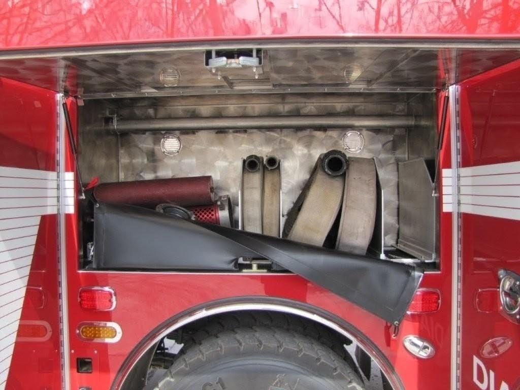2017 4 Guys International 4x4 Pumper - image 19