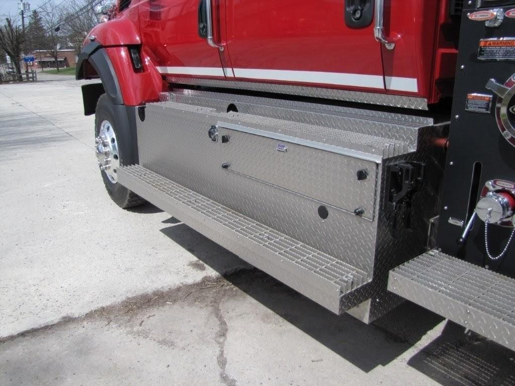 2017 4 Guys International 4x4 Pumper - image 15