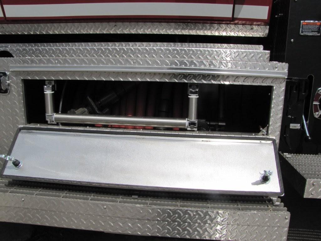 2017 4 Guys International 4x4 Pumper - image 17