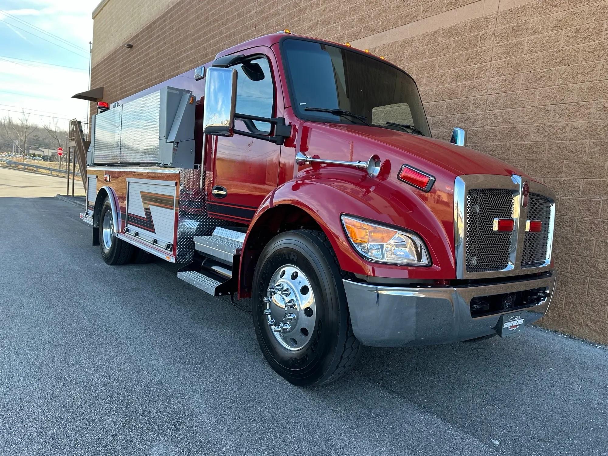 2024 Kenworth T480 2000 Gallon Tanker *NEW* - image 7