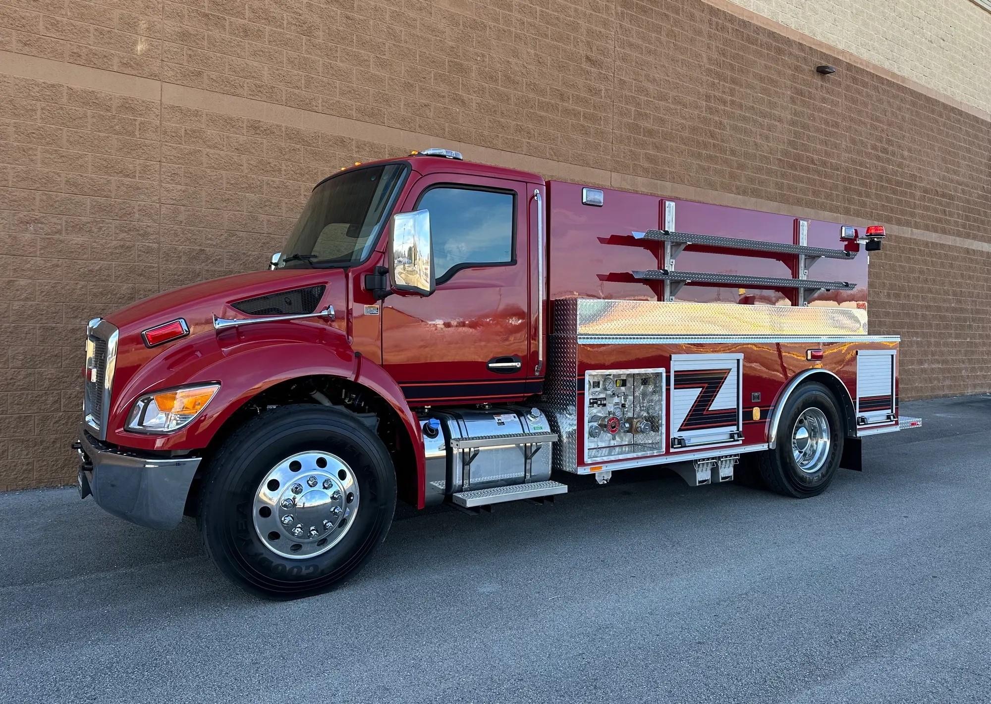 2024 Kenworth T480 2000 Gallon Tanker *NEW* - image 1