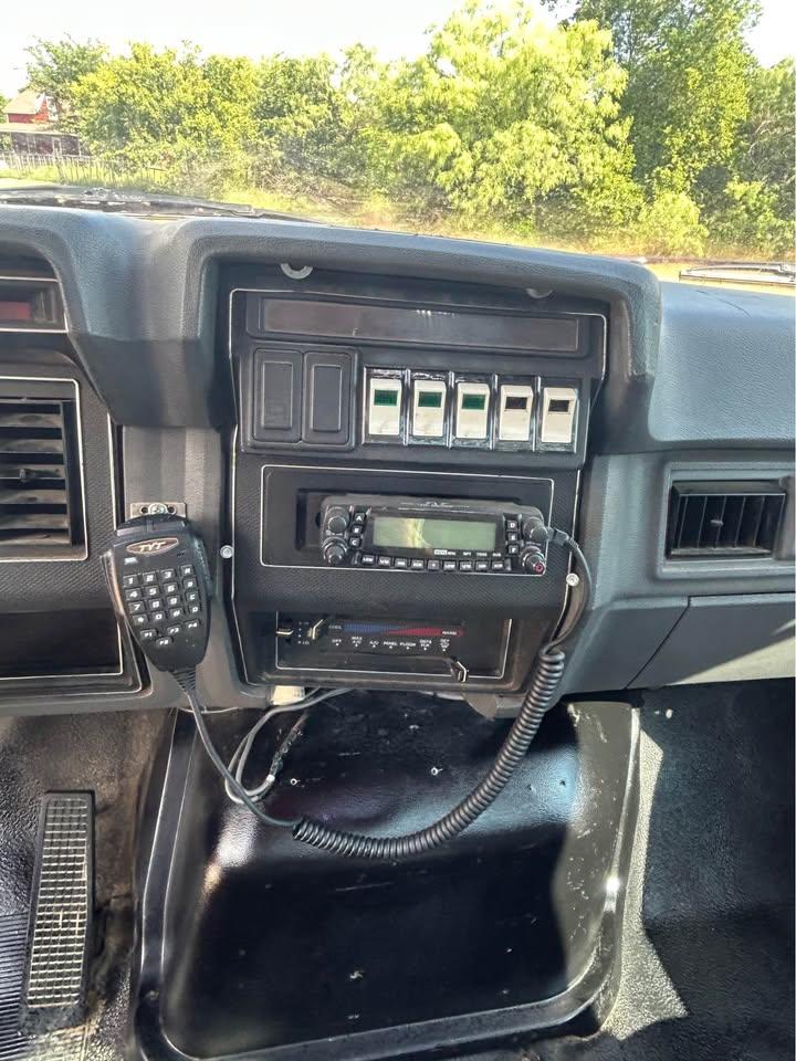 1994 Ford F700 Pumper - image 9
