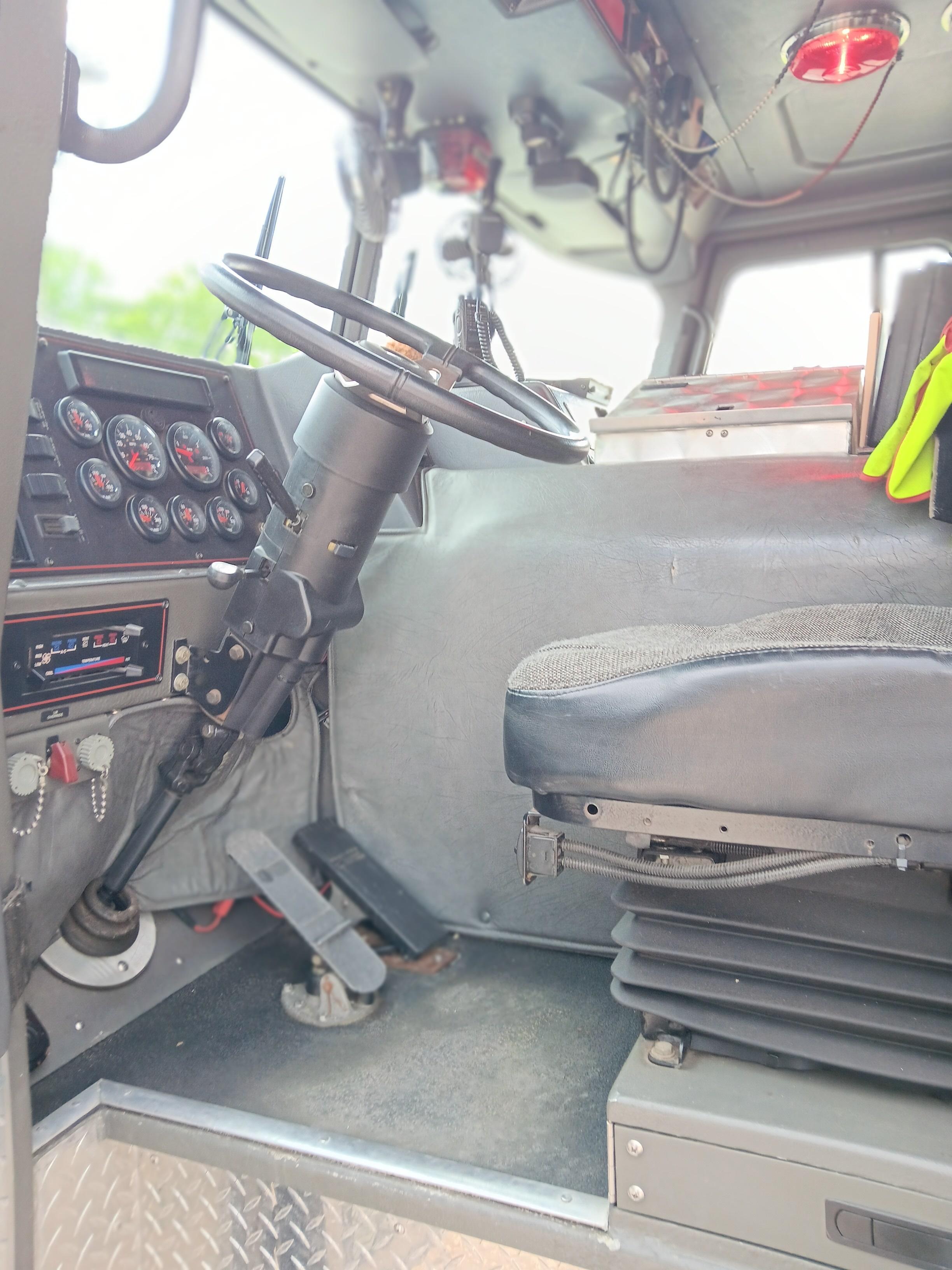 2002 Saulsbury E-One Rescue Pumper - image 15