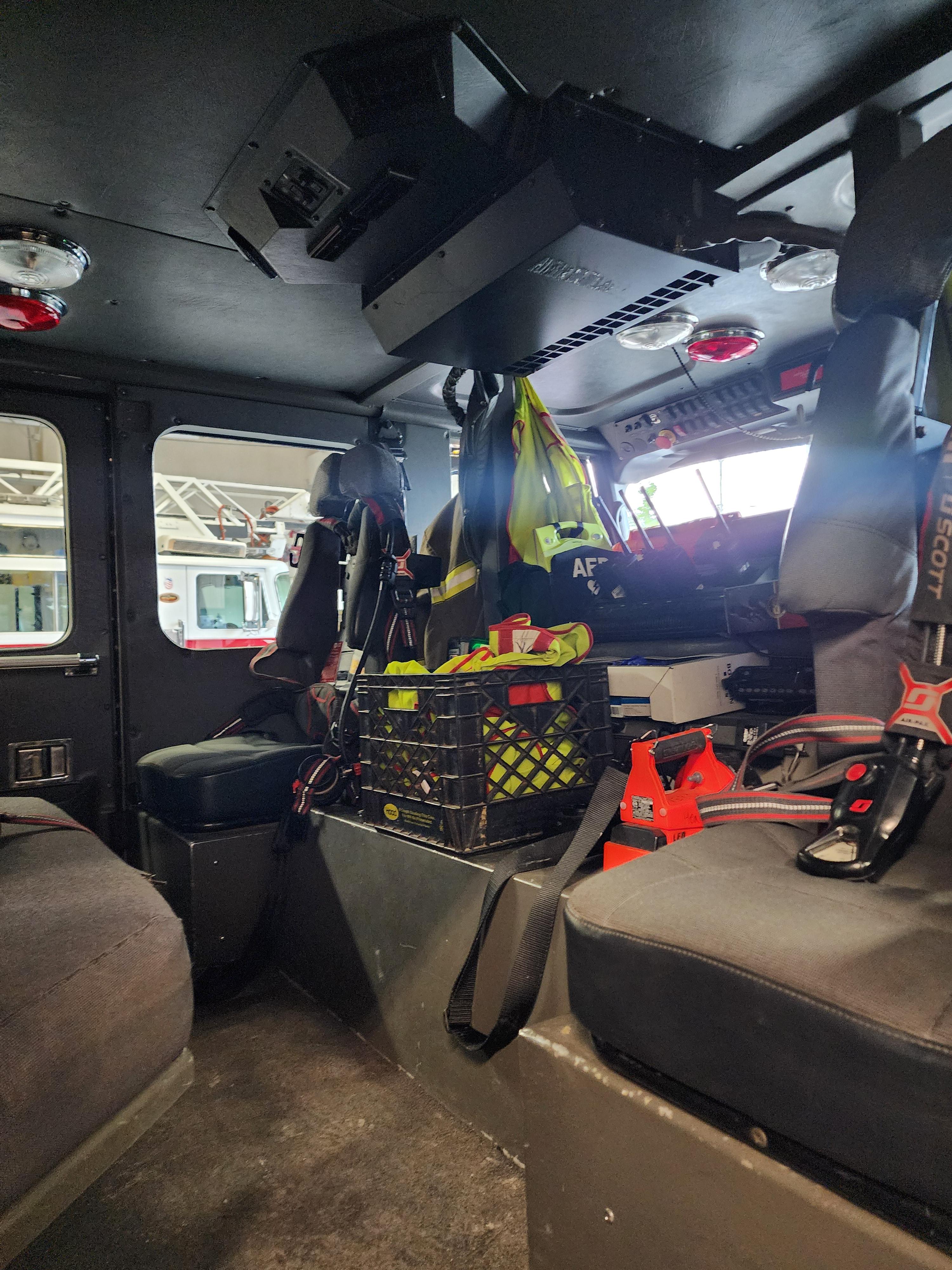 2002 Saulsbury E-One Rescue Pumper - image 30