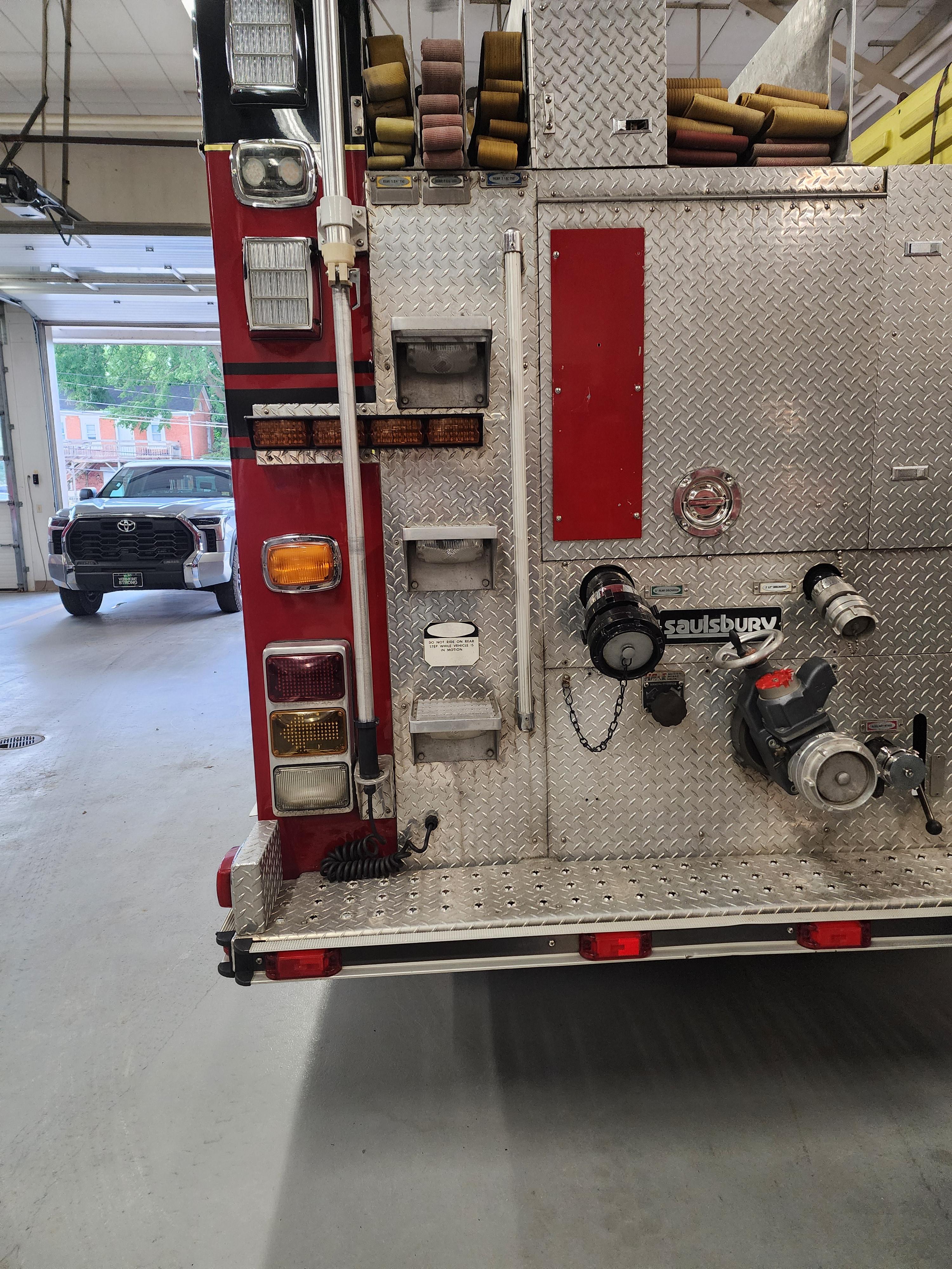 2002 Saulsbury E-One Rescue Pumper - image 43