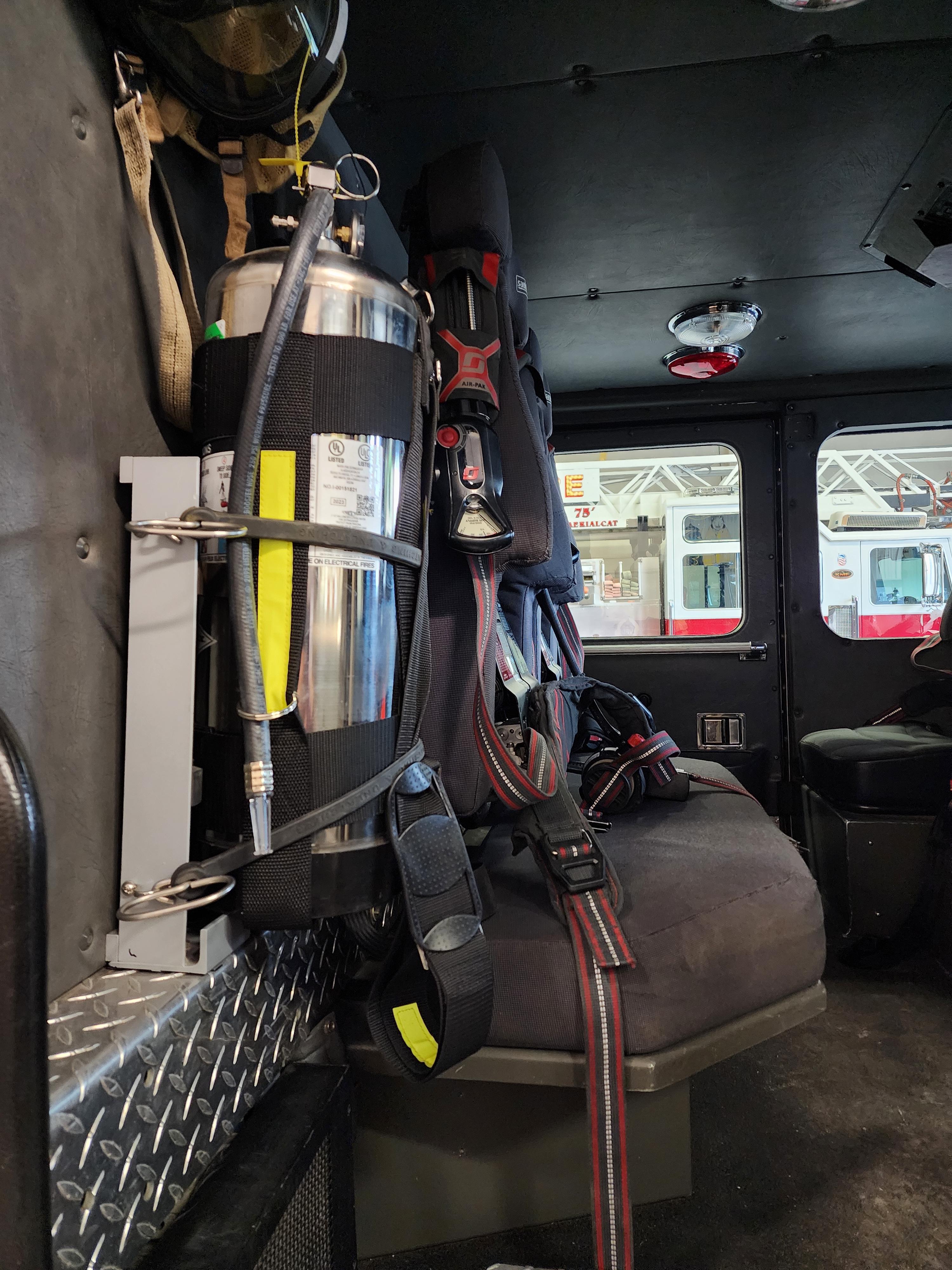 2002 Saulsbury E-One Rescue Pumper - image 31