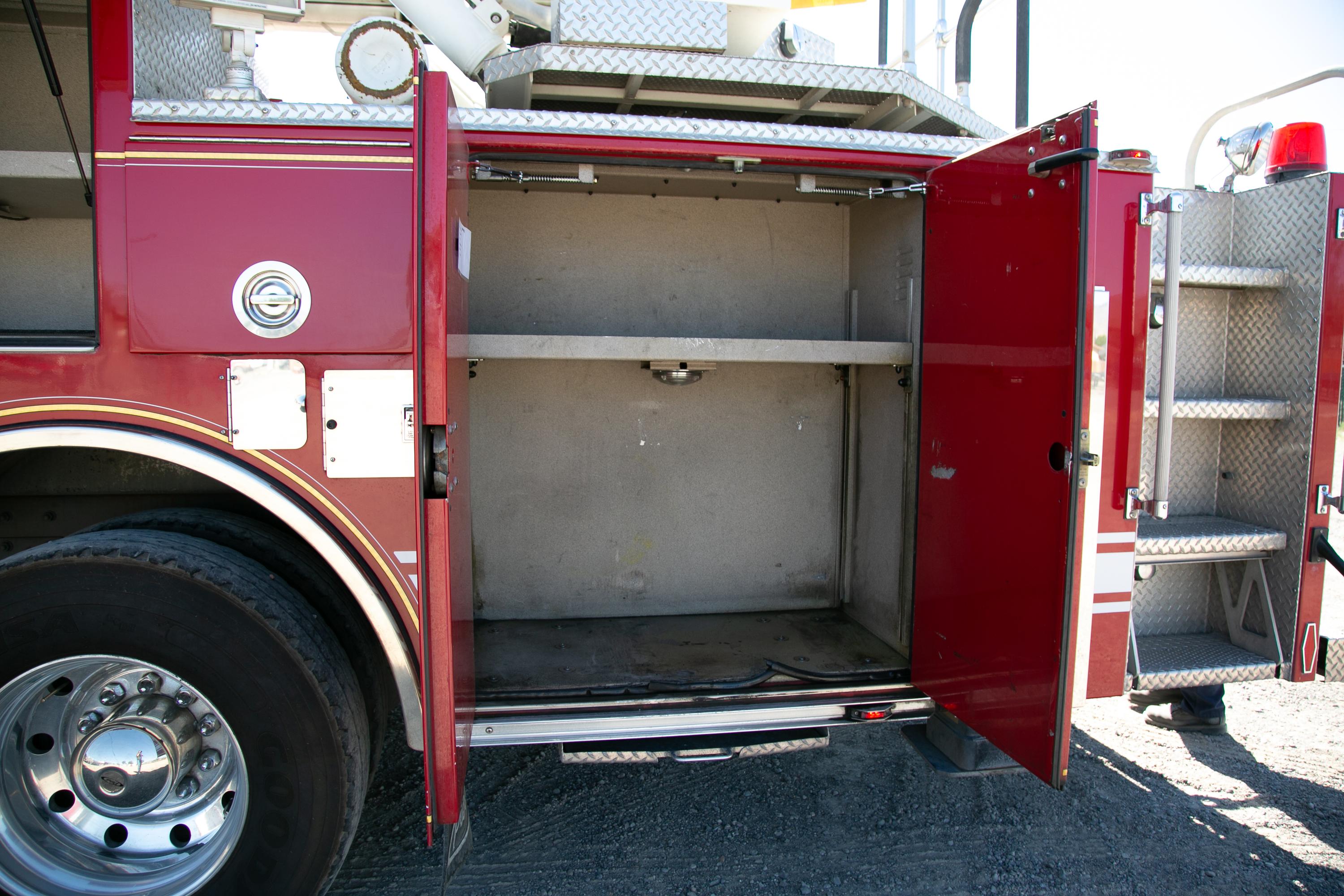2003 Pierce Dash 75' Quint - image 16
