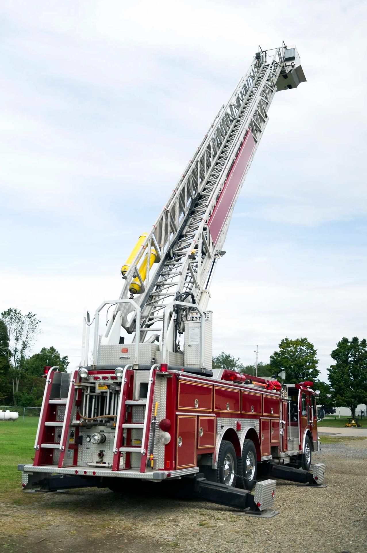 1988 E-One 95' Quint - image 23
