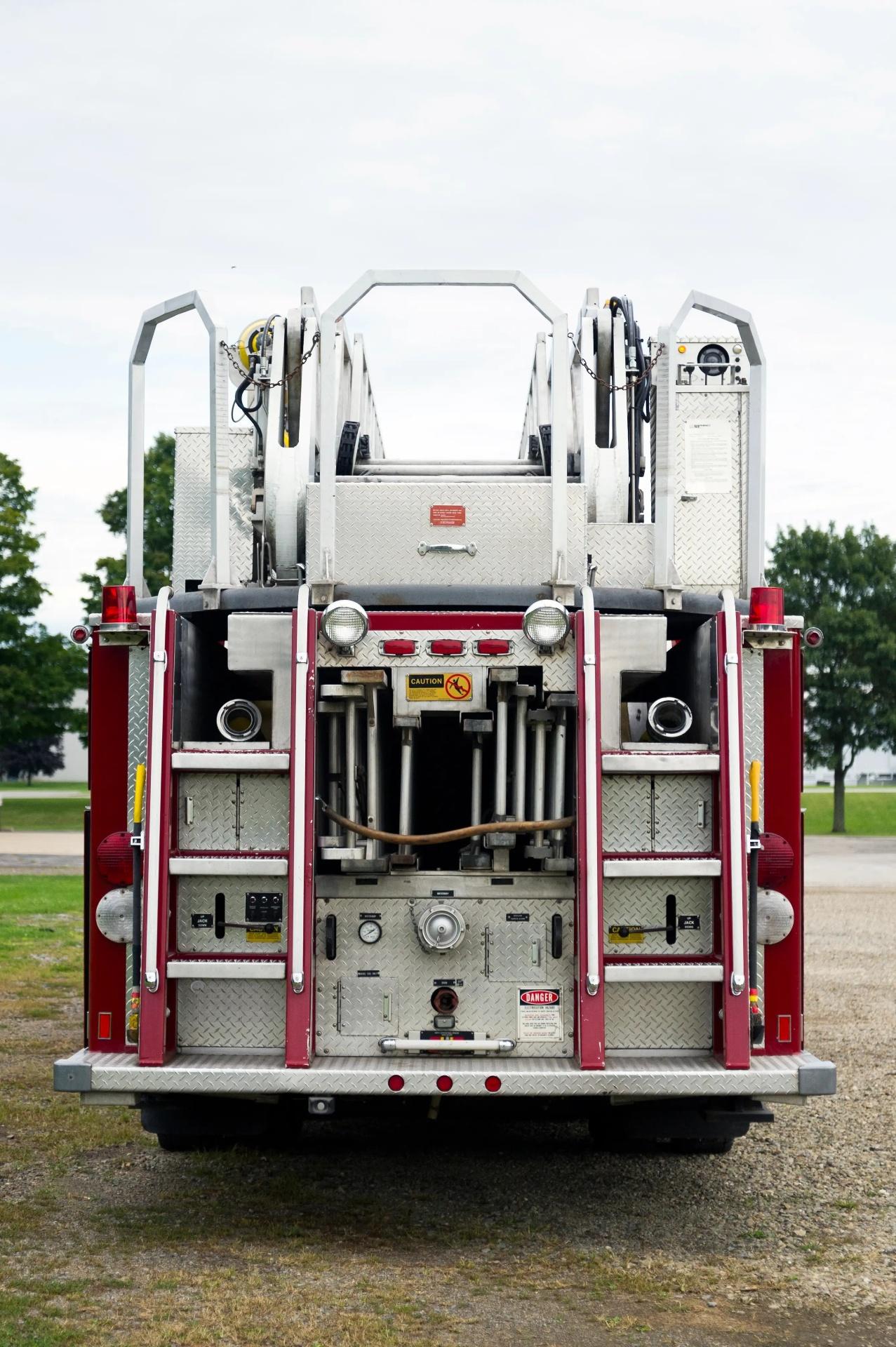 1988 E-One 95' Quint - image 10