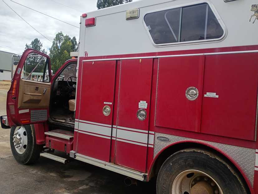 1988 E-One Chevrolet Light Rescue — photo 3