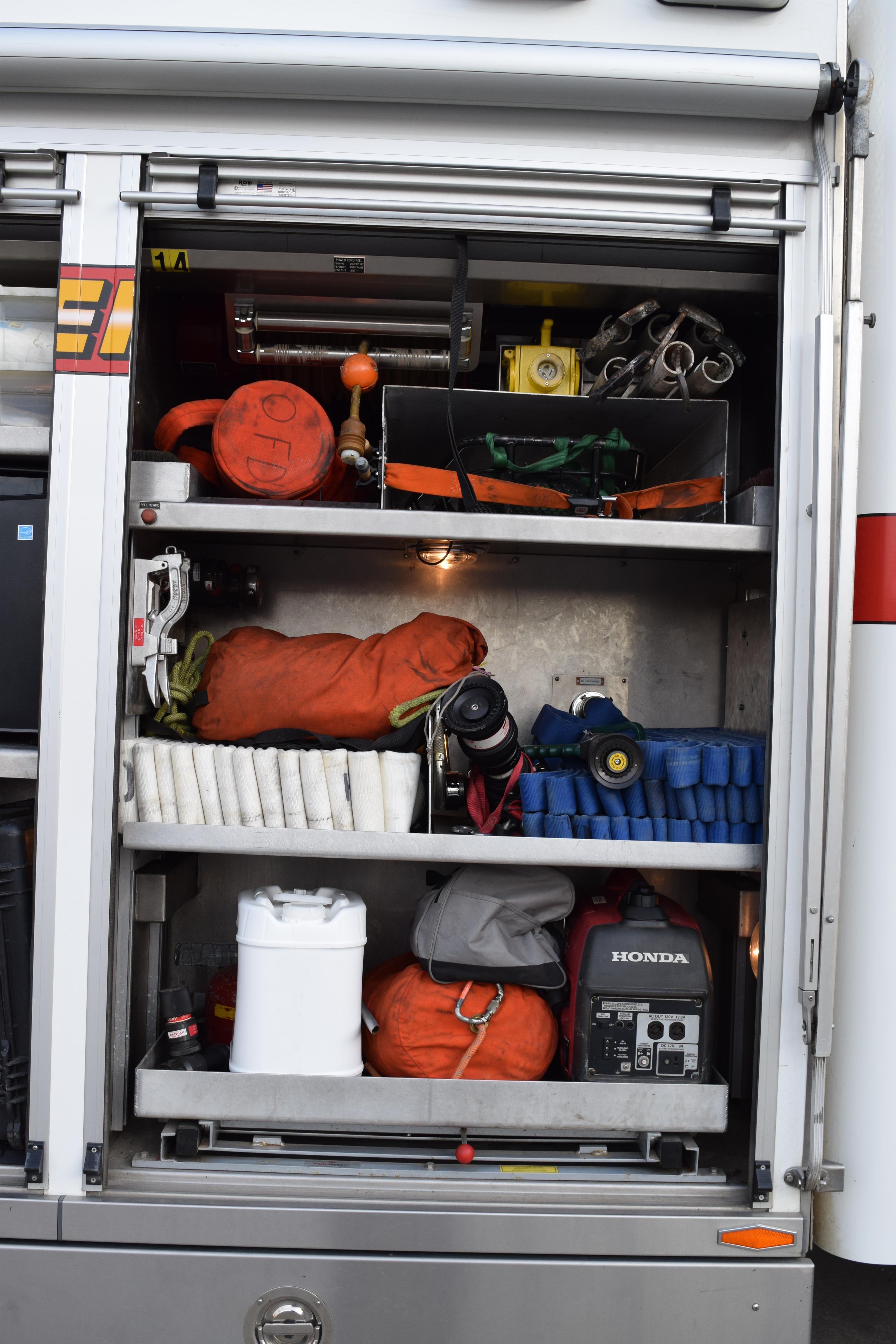 2004 American LaFrance Rescue - image 21