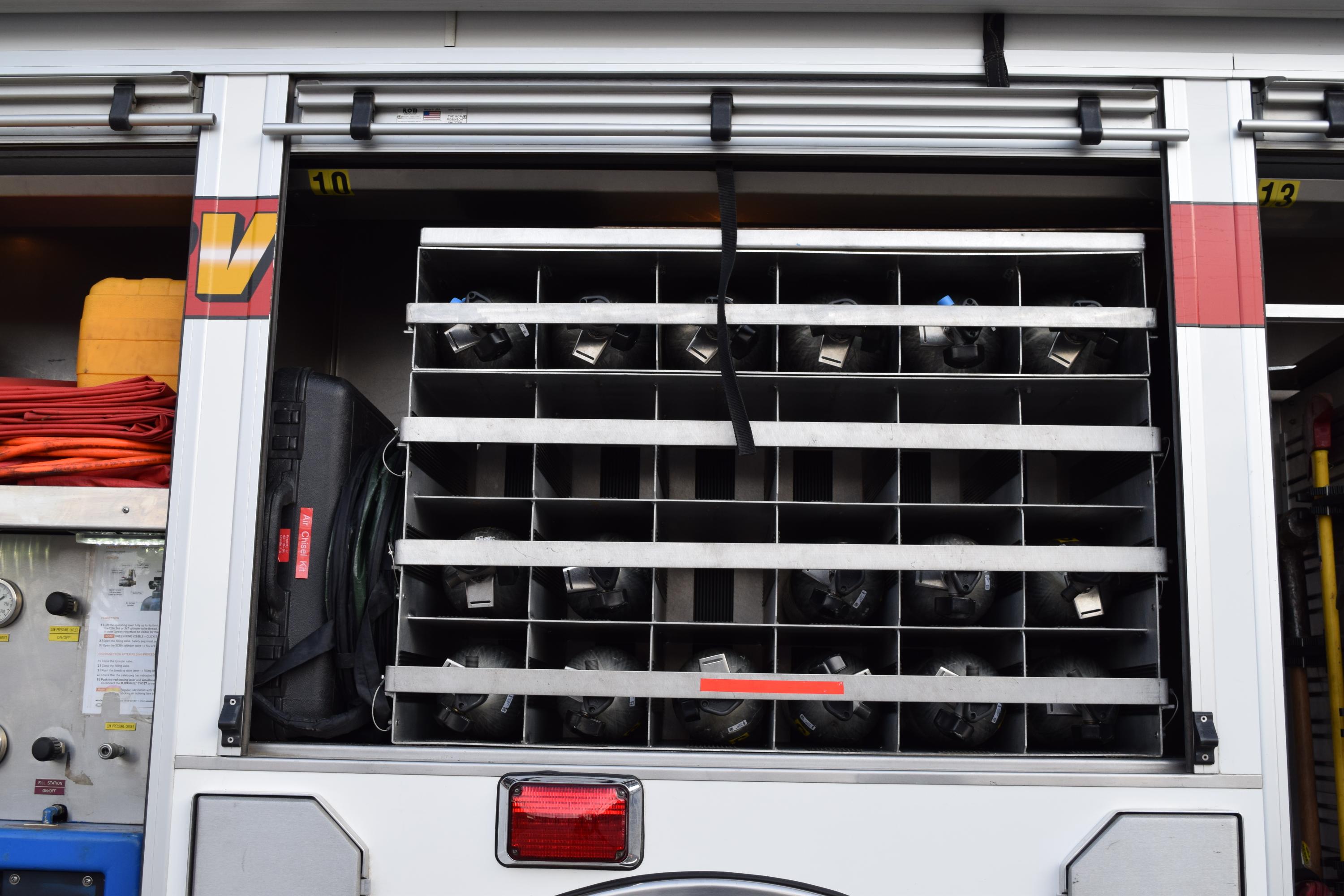2004 American LaFrance Rescue - image 23