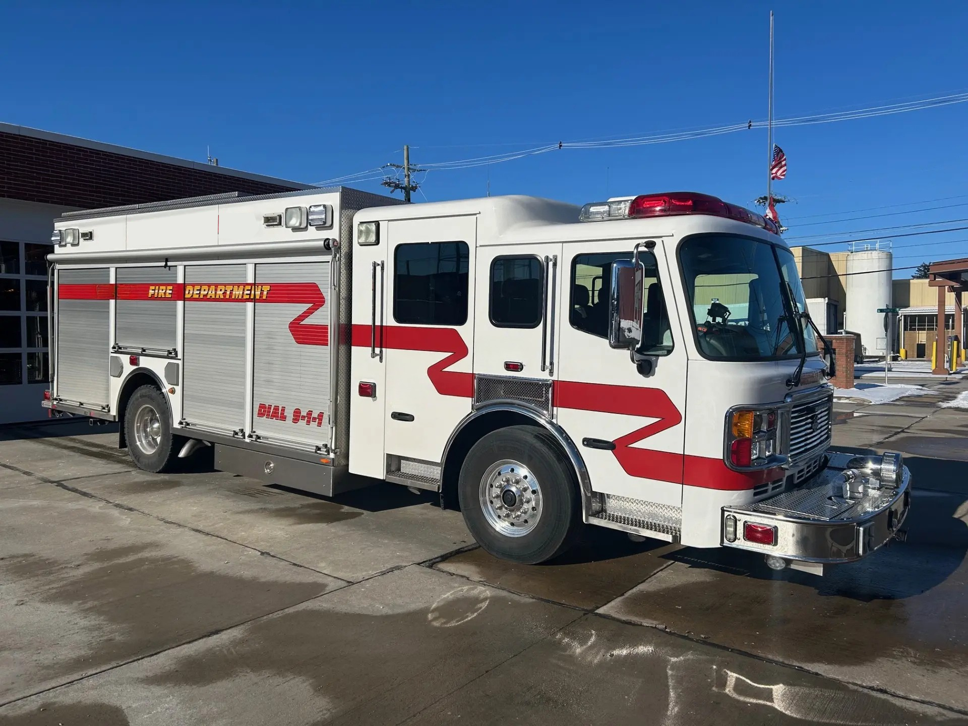 2004 American LaFrance Rescue - image 3