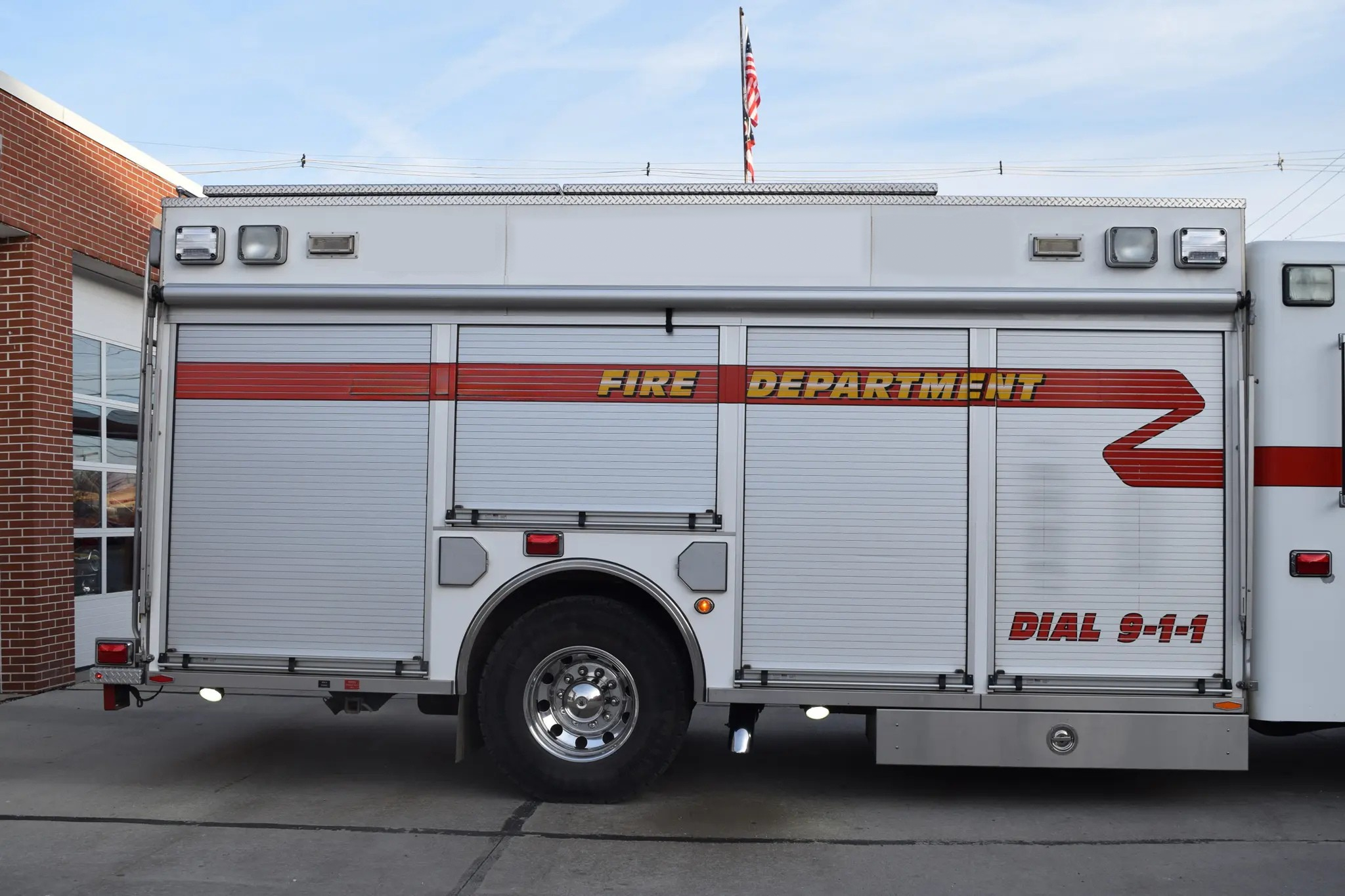 2004 American LaFrance Rescue - image 6