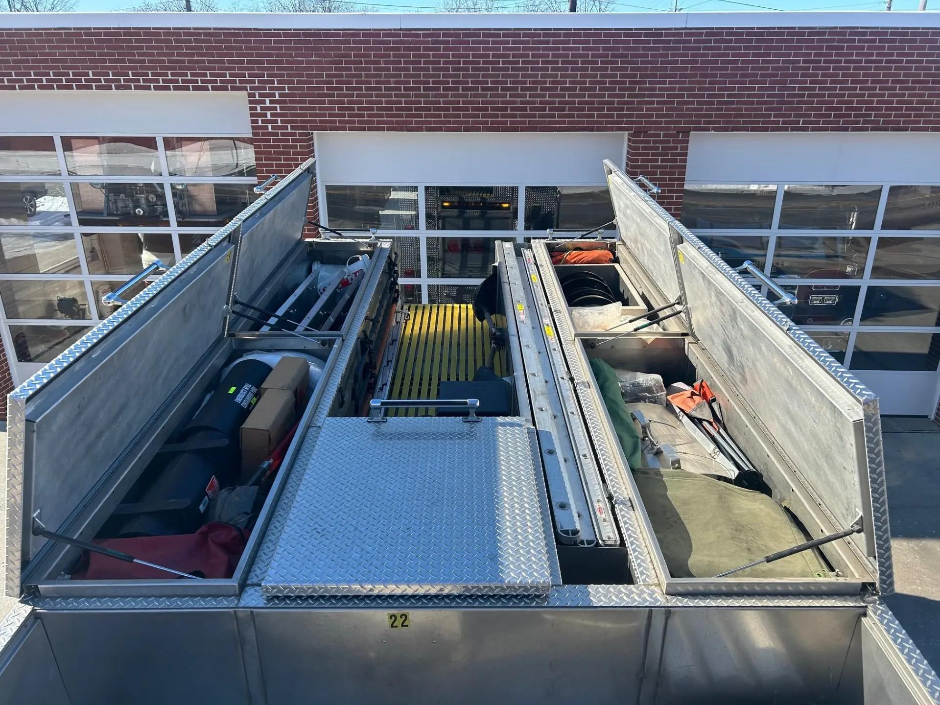 2004 American LaFrance Rescue - image 27