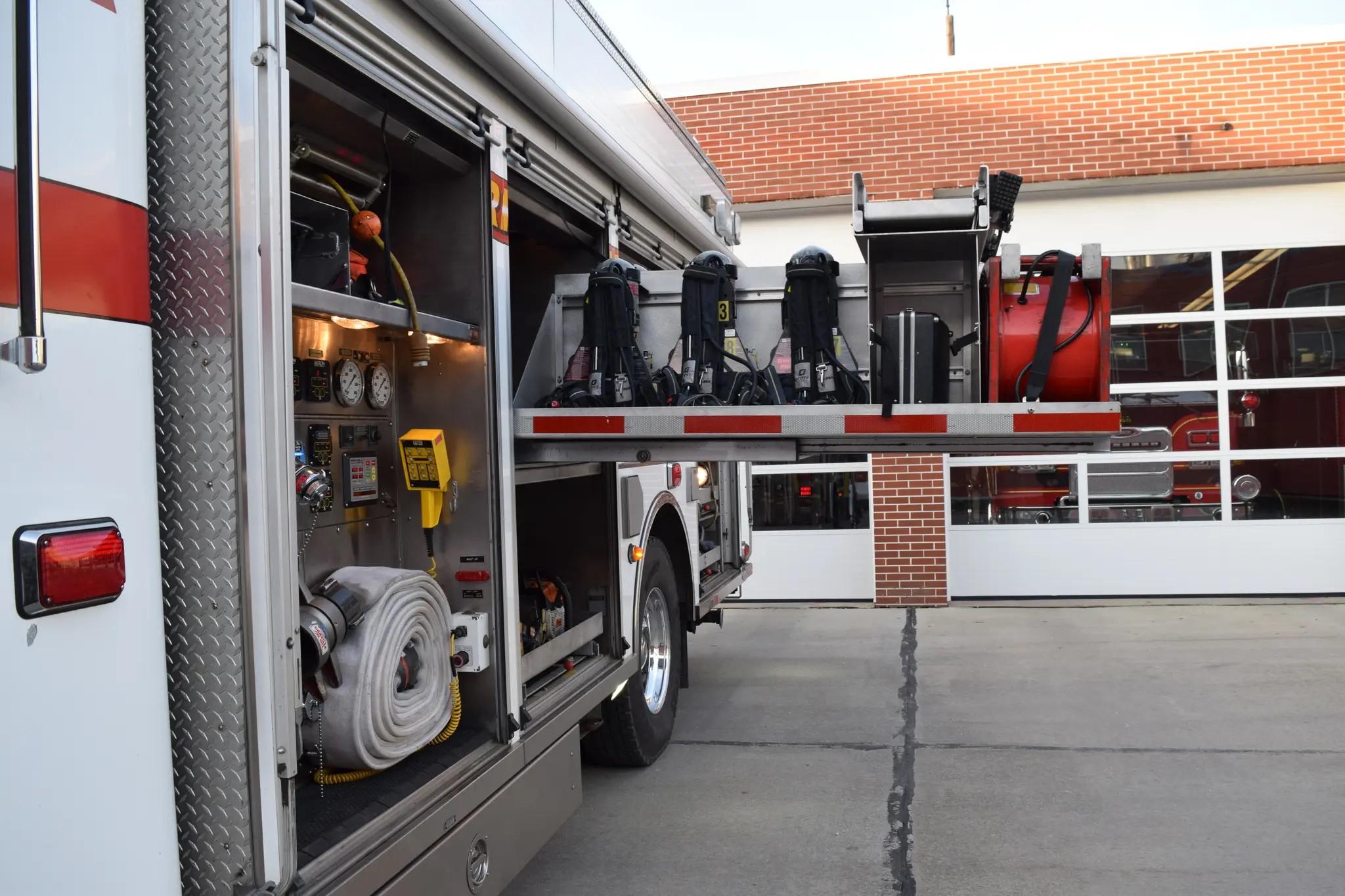 2004 American LaFrance Rescue - image 16