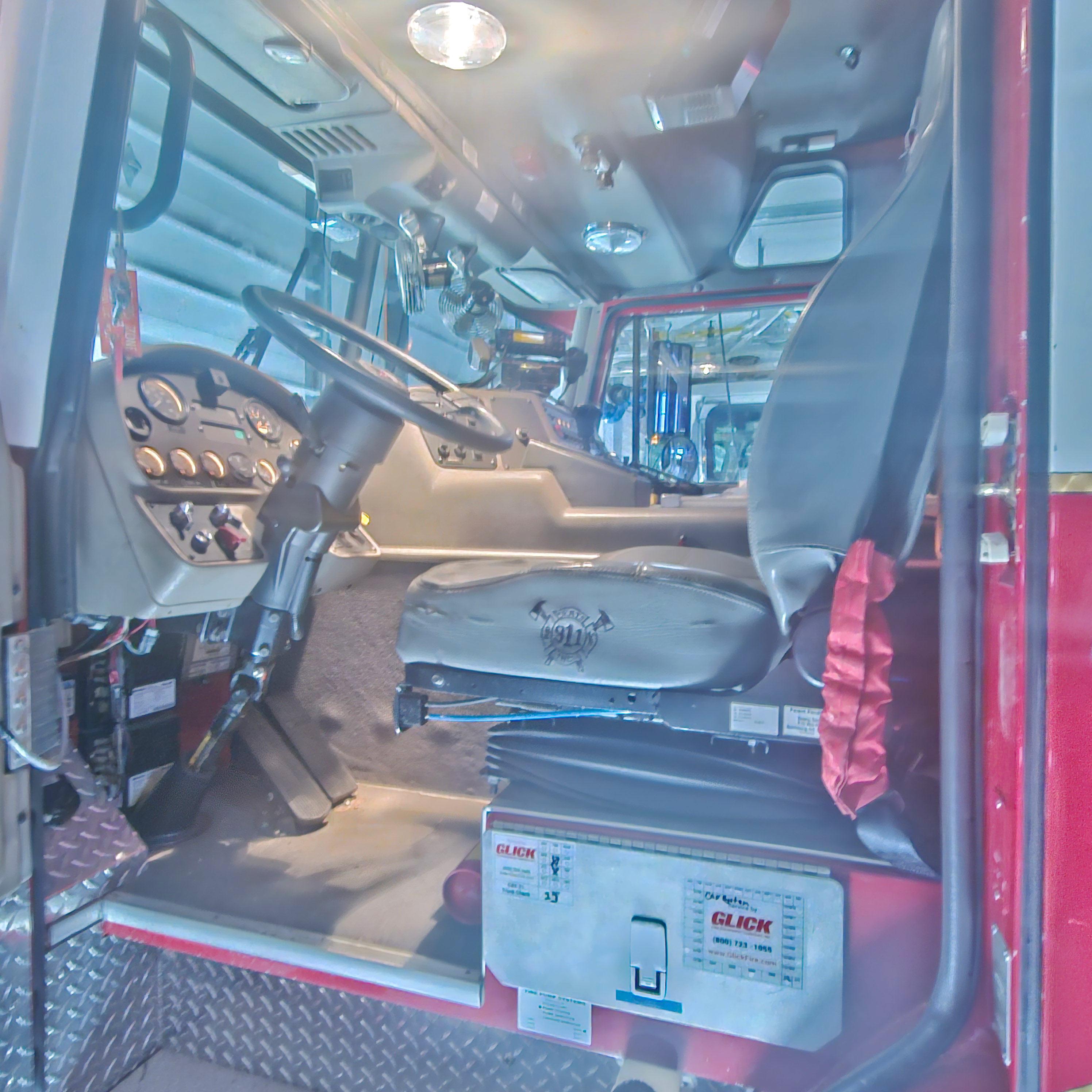 2001 Spartan Pumper - image 9
