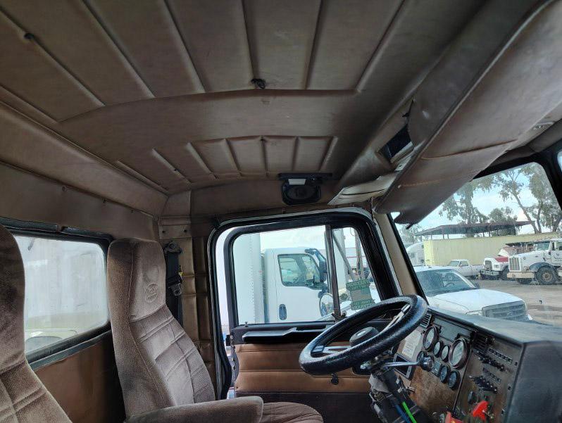 1999 Peterbilt 377 Dump Truck - image 7